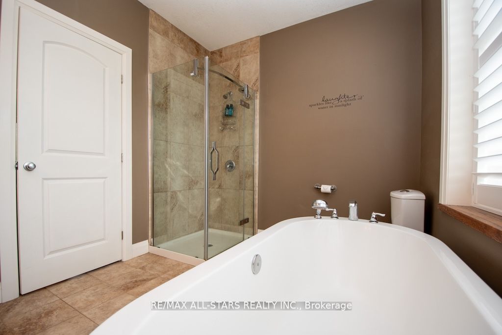 15 Rustlewood Avenue Property Photo 20