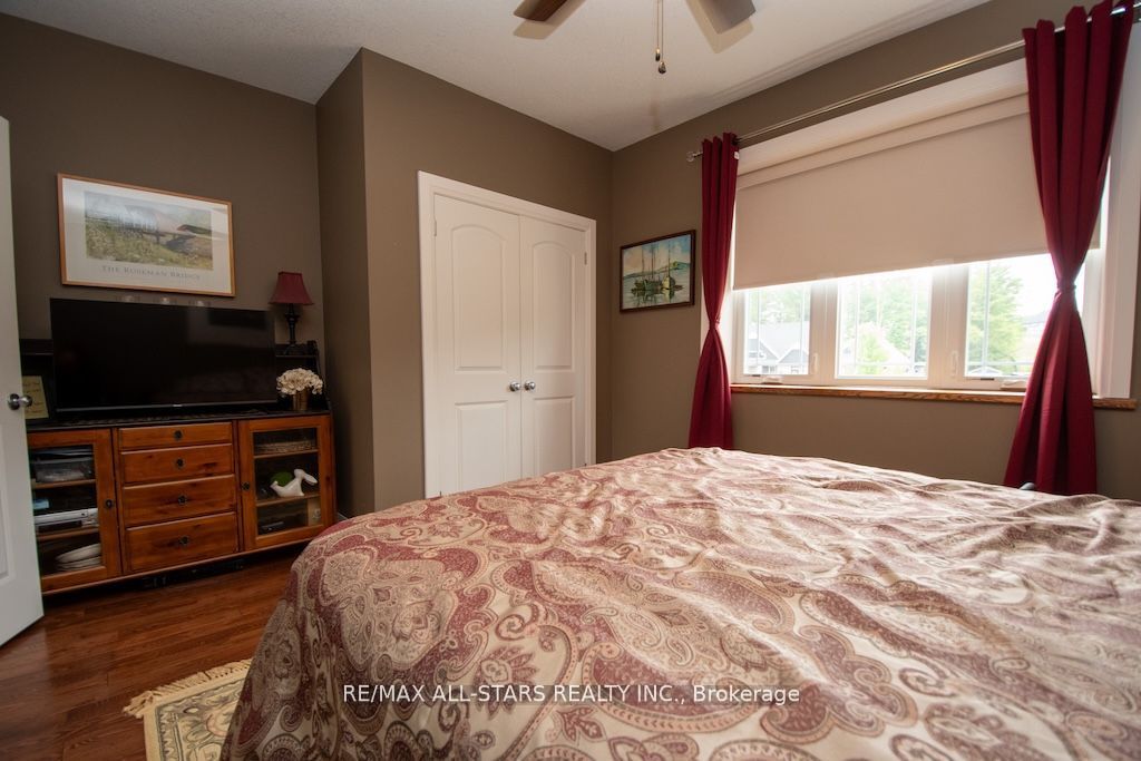 15 Rustlewood Avenue Property Photo 25
