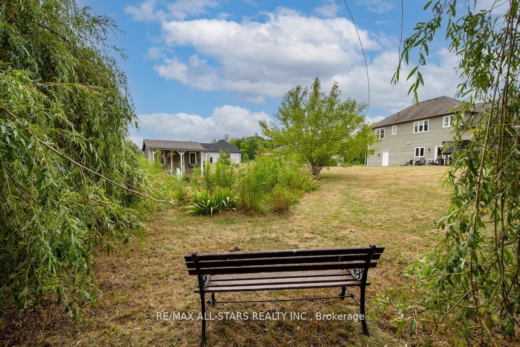 15 Rustlewood Avenue Property Photo 36