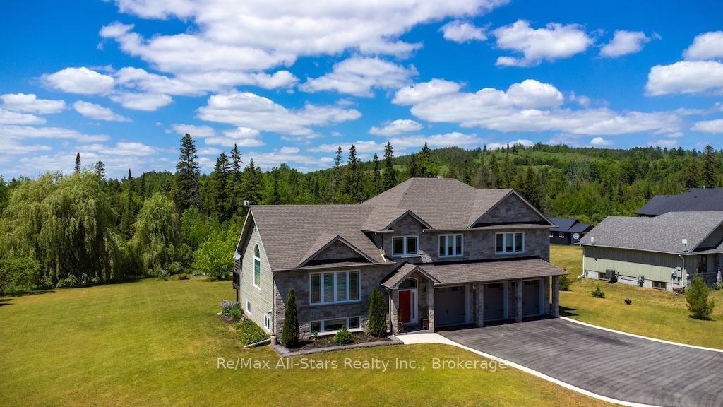 15 Rustlewood Avenue Property Photo 49