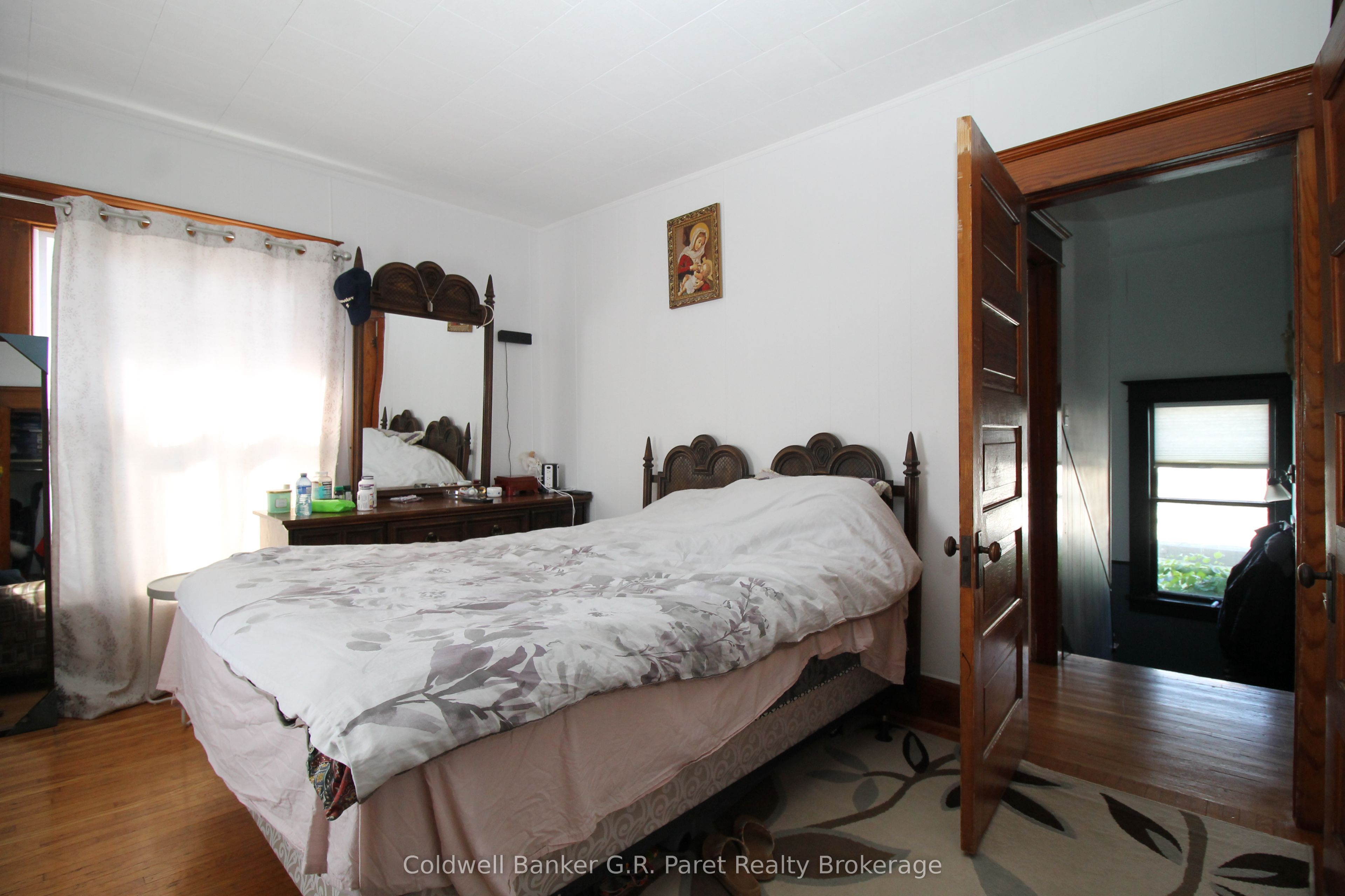 39 Norfolk Street N Property Photo 12
