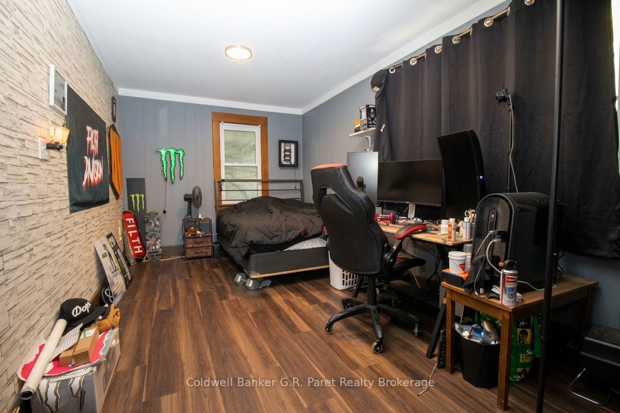 39 Norfolk Street N Property Photo 15