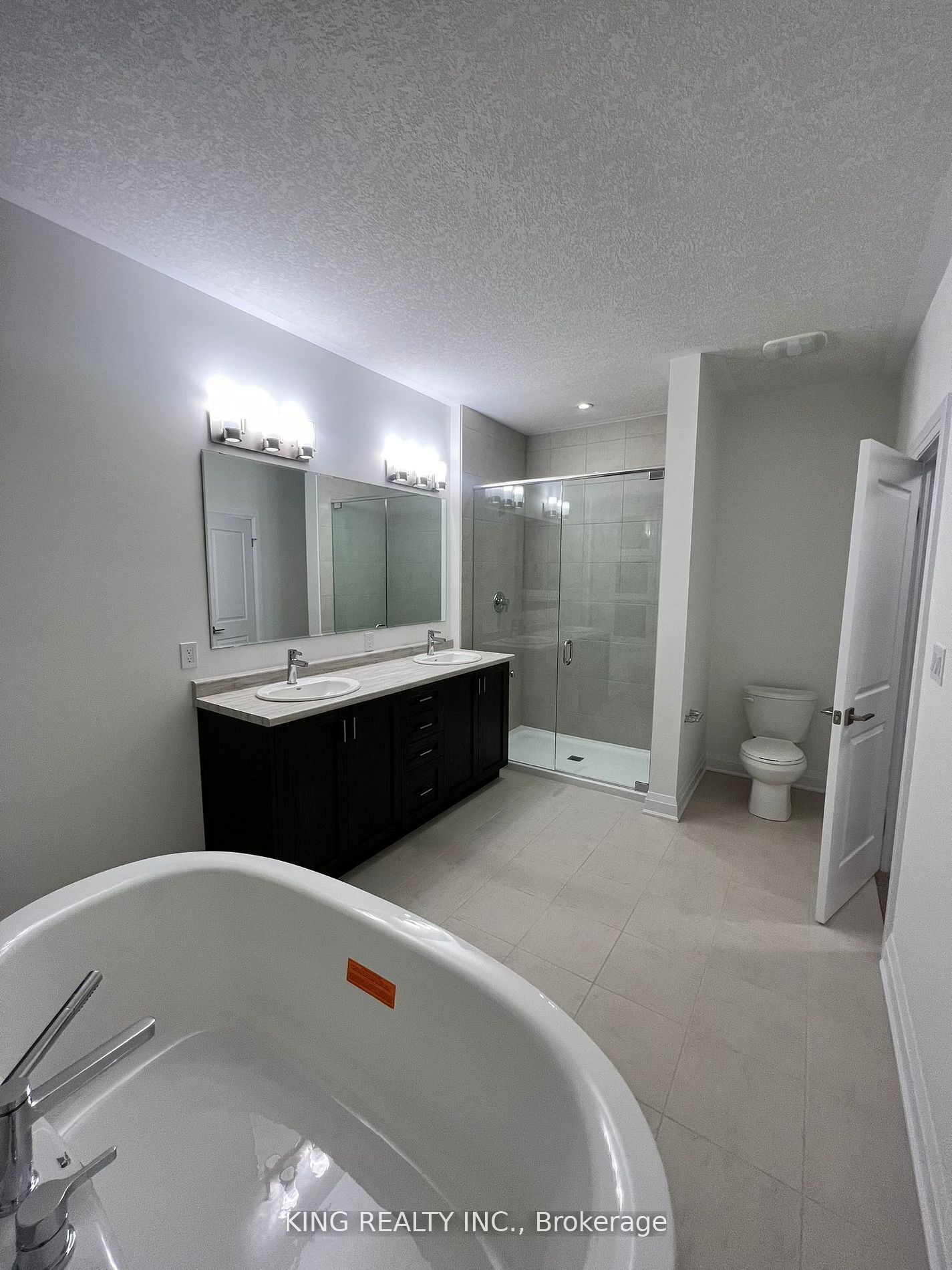 27 Carina Street Property Photo 11