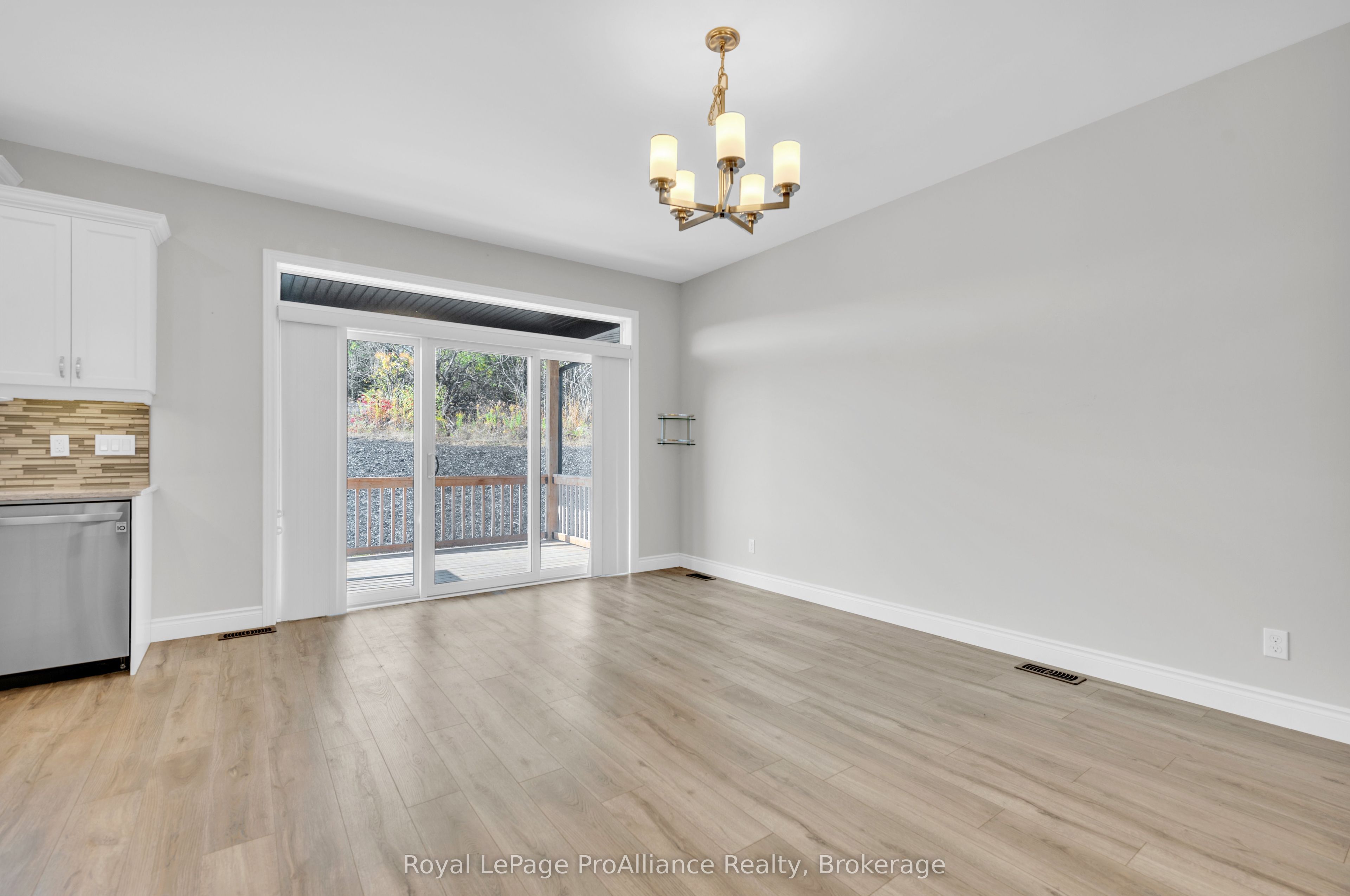 16 Lehtinen Crescent Property Photo 11