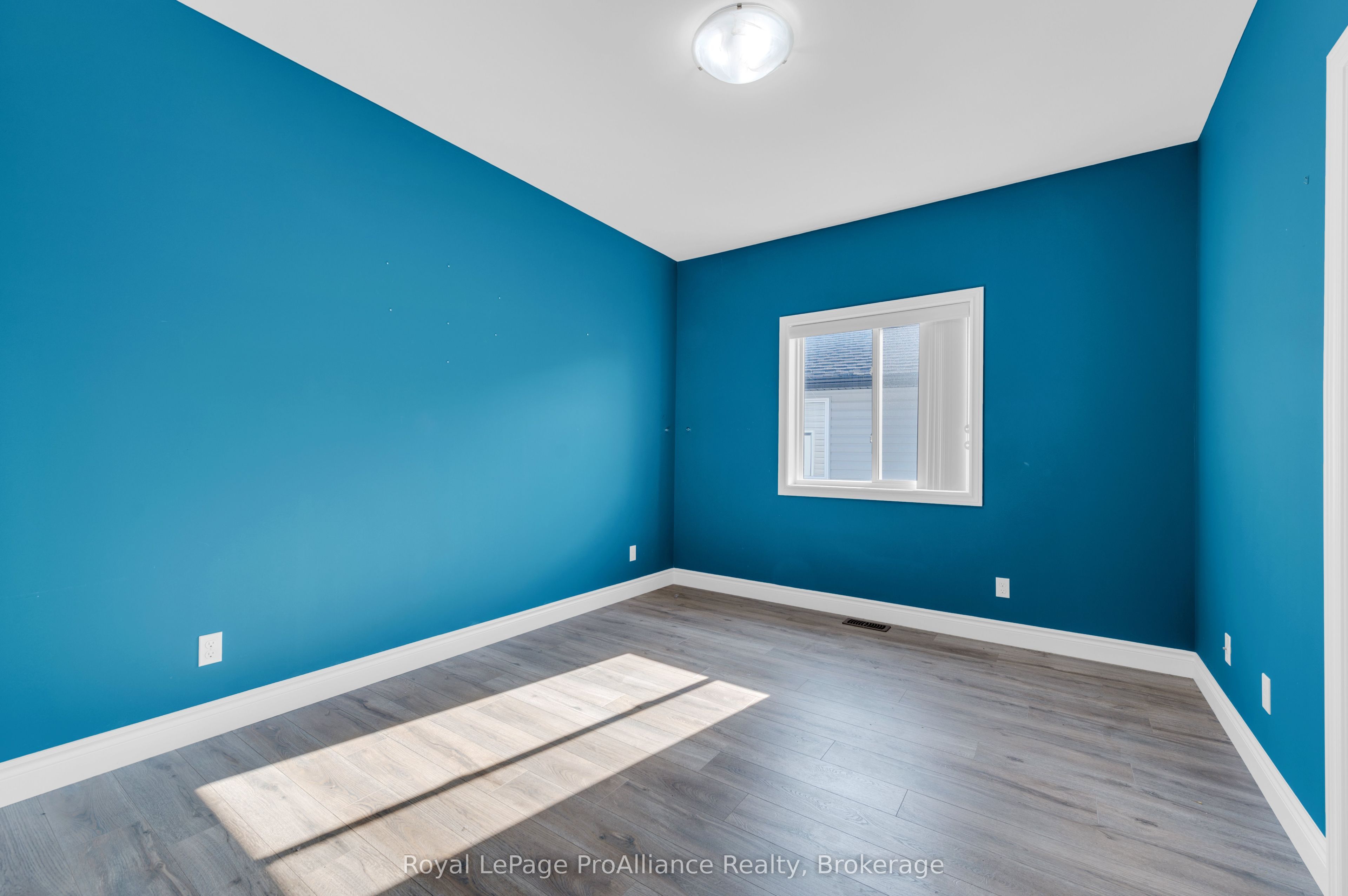16 Lehtinen Crescent Property Photo 15