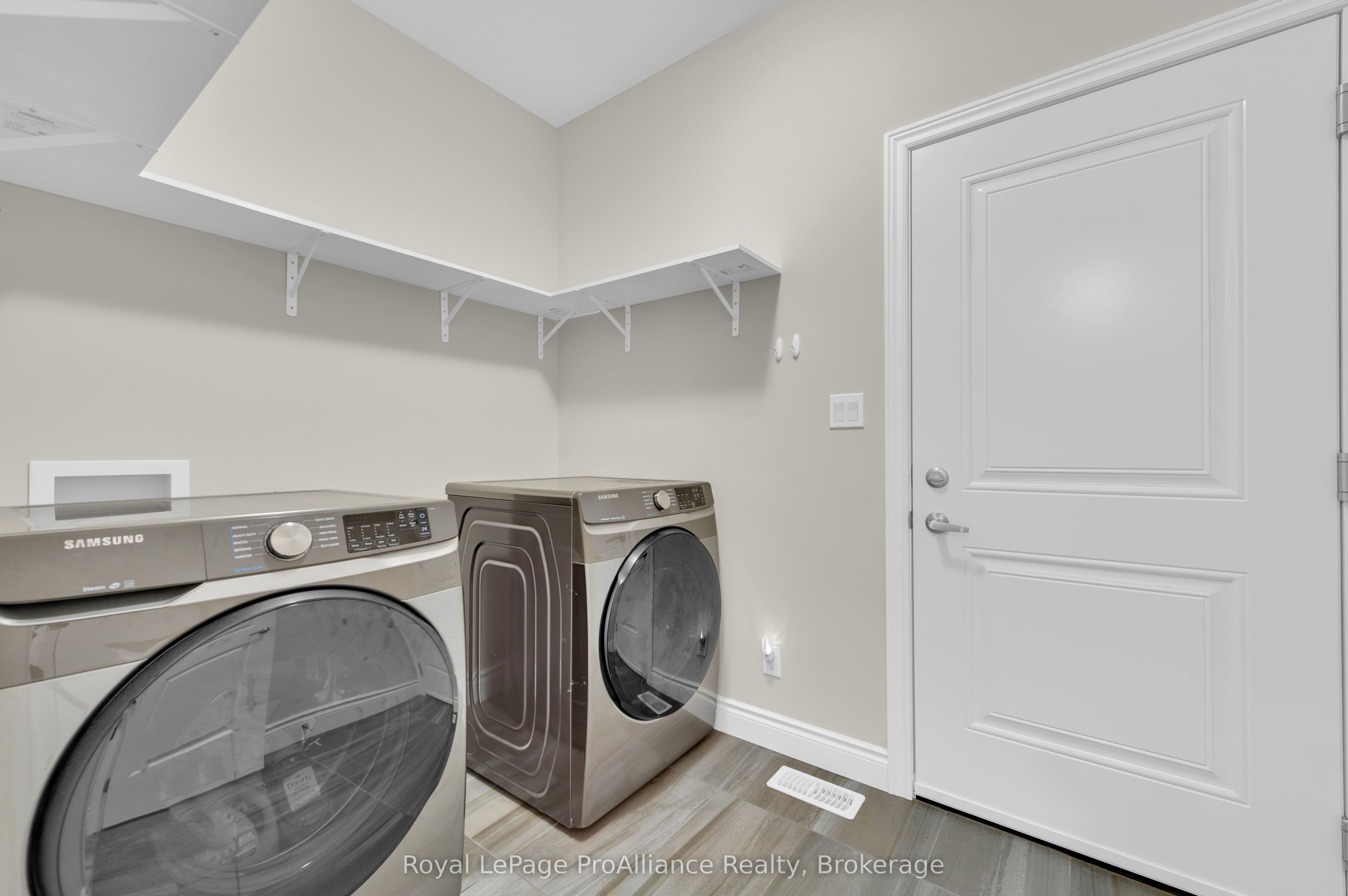 16 Lehtinen Crescent Property Photo 16