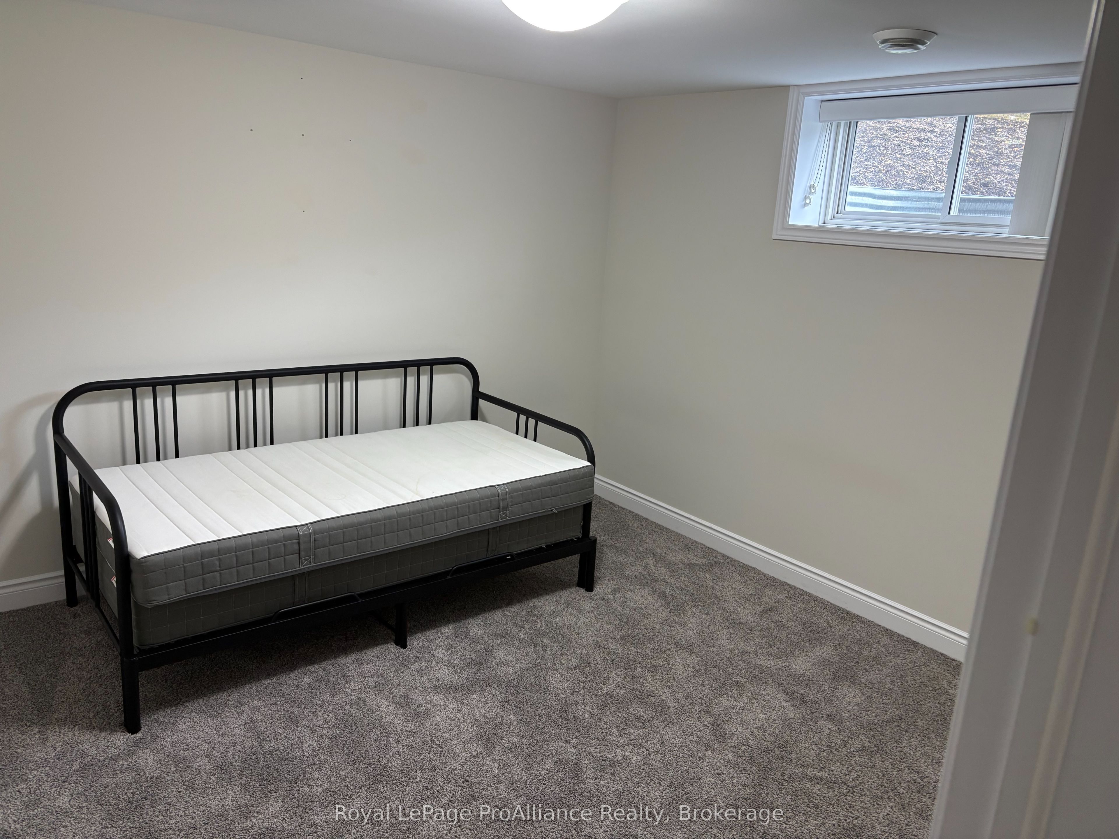 16 Lehtinen Crescent Property Photo 20