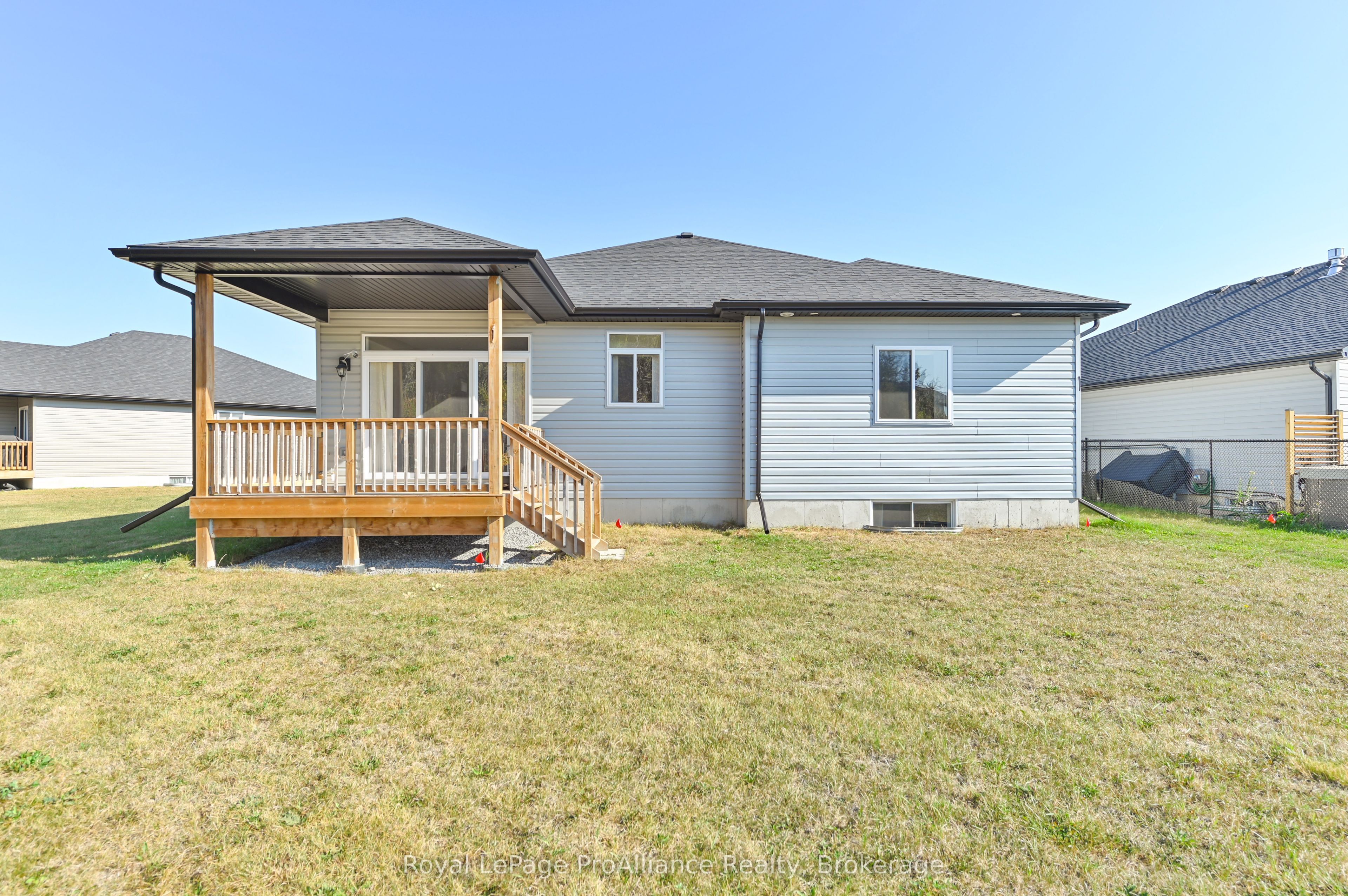 16 Lehtinen Crescent Property Photo 27