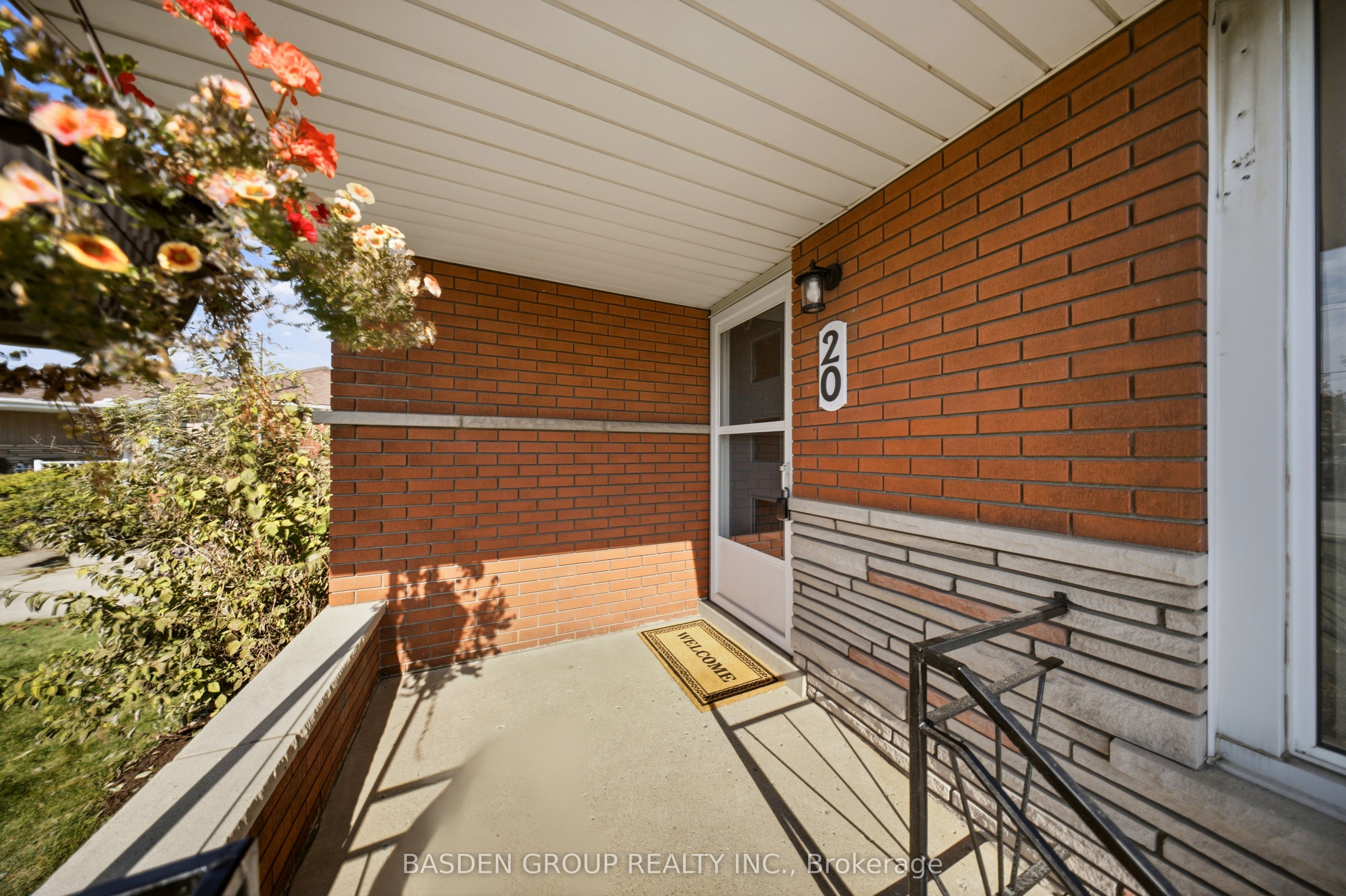 20 Doreen Court Property Photo 2