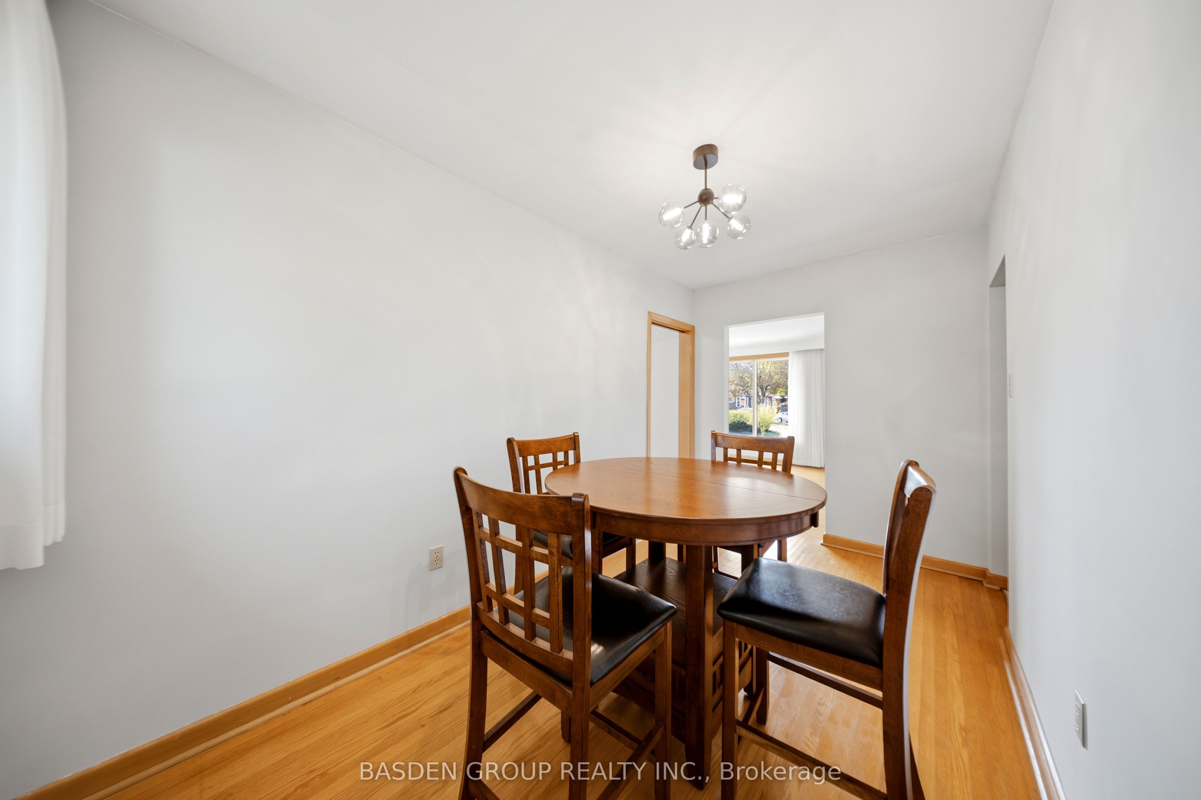 20 Doreen Court Property Photo 5
