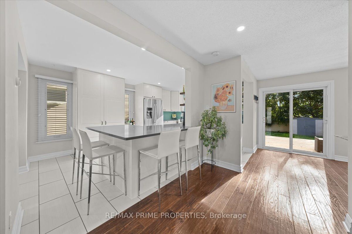 78 Fieldgate Drive Property Photo 10
