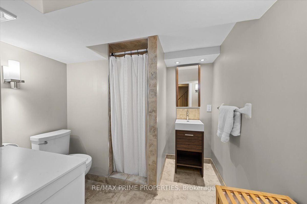 78 Fieldgate Drive Property Photo 41