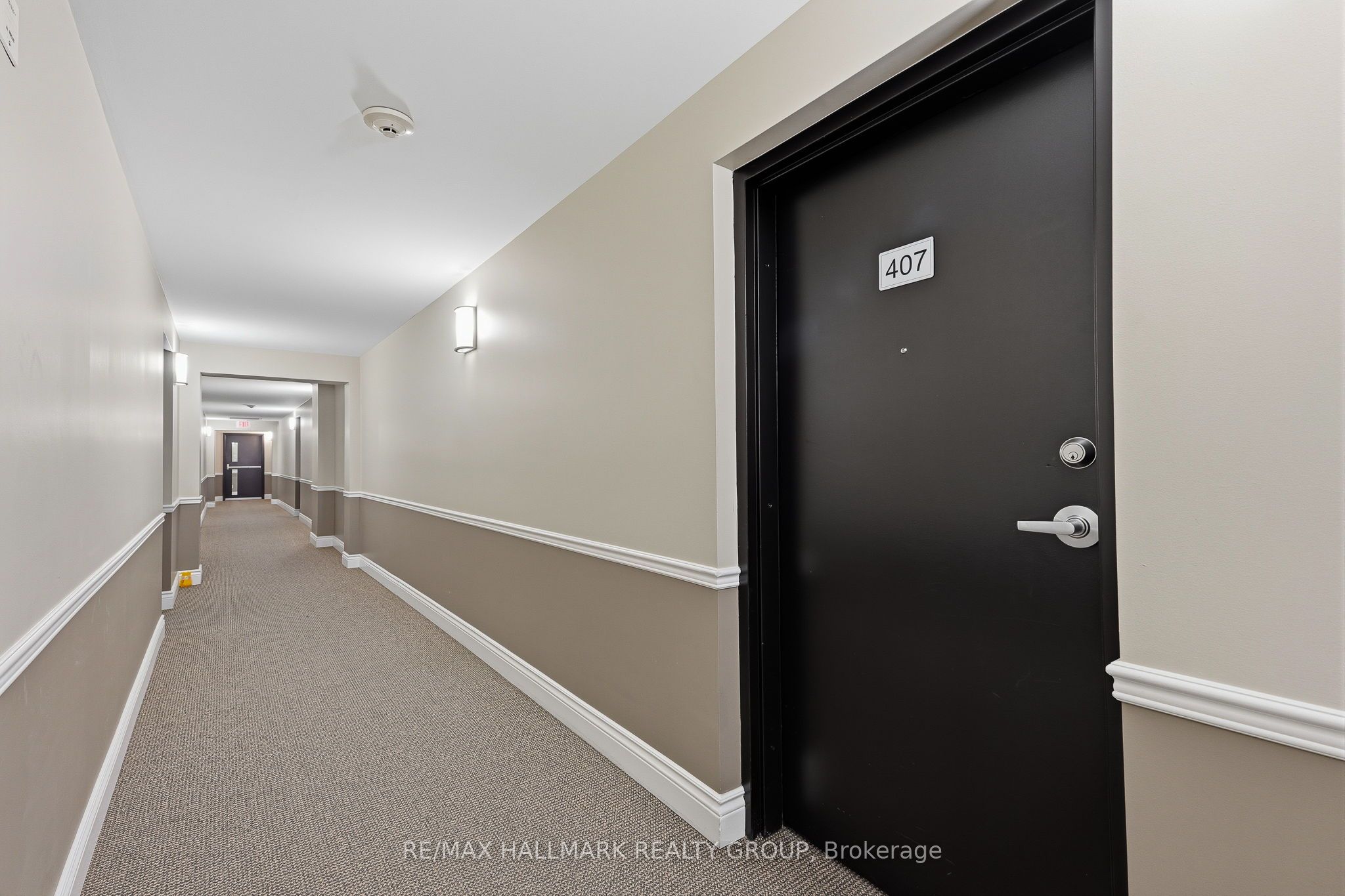 2360 Albert Street 407 Property Photo 6