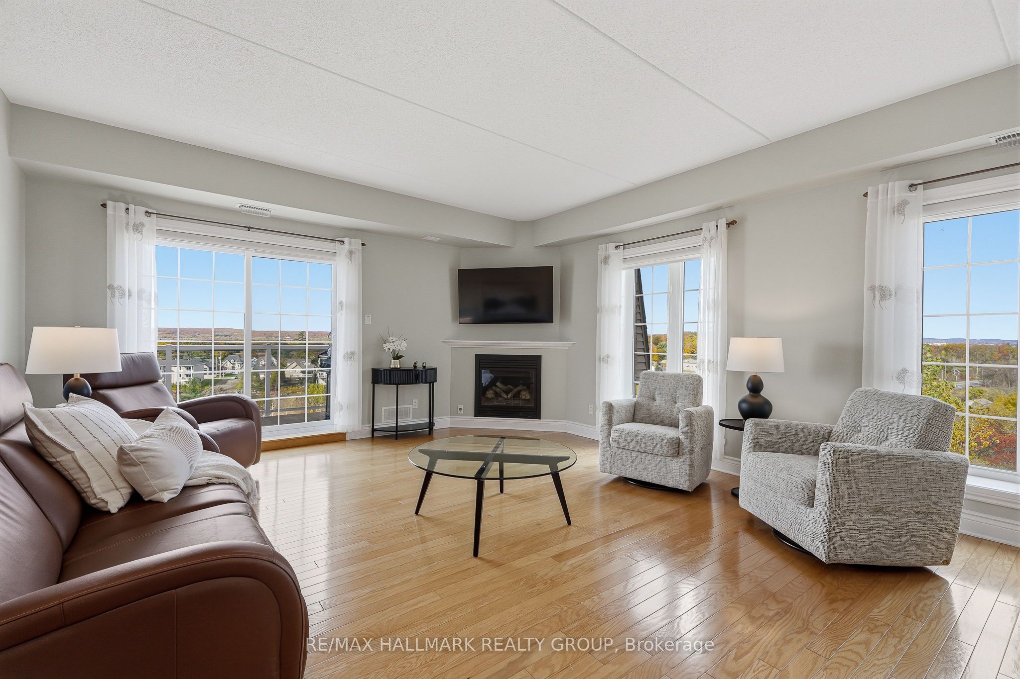 2360 Albert Street 407 Property Photo 16