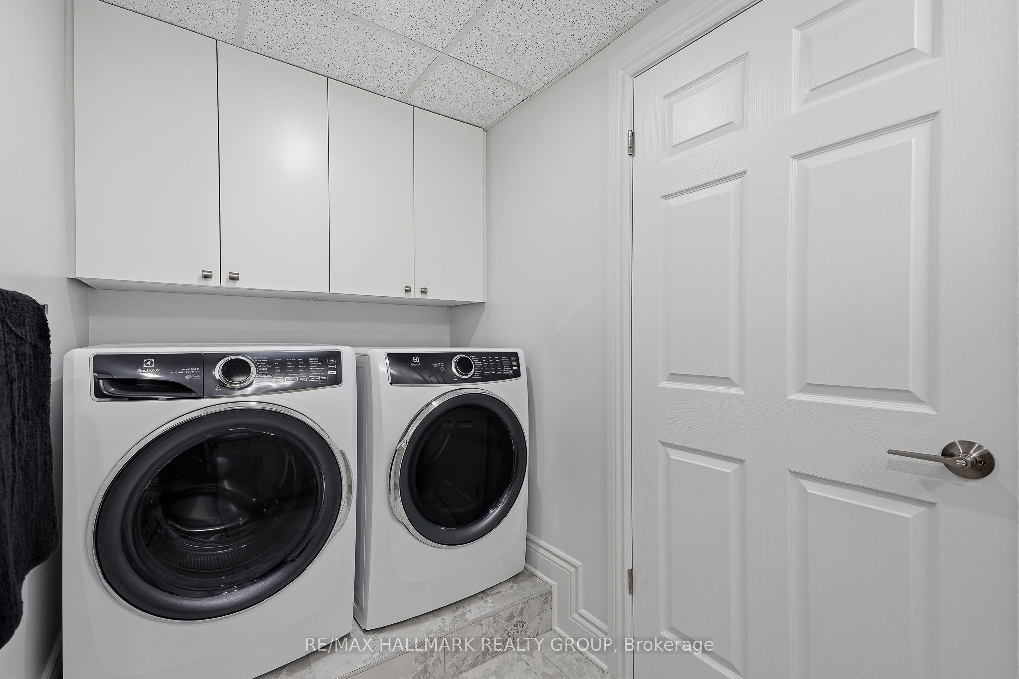 2360 Albert Street 407 Property Photo 20