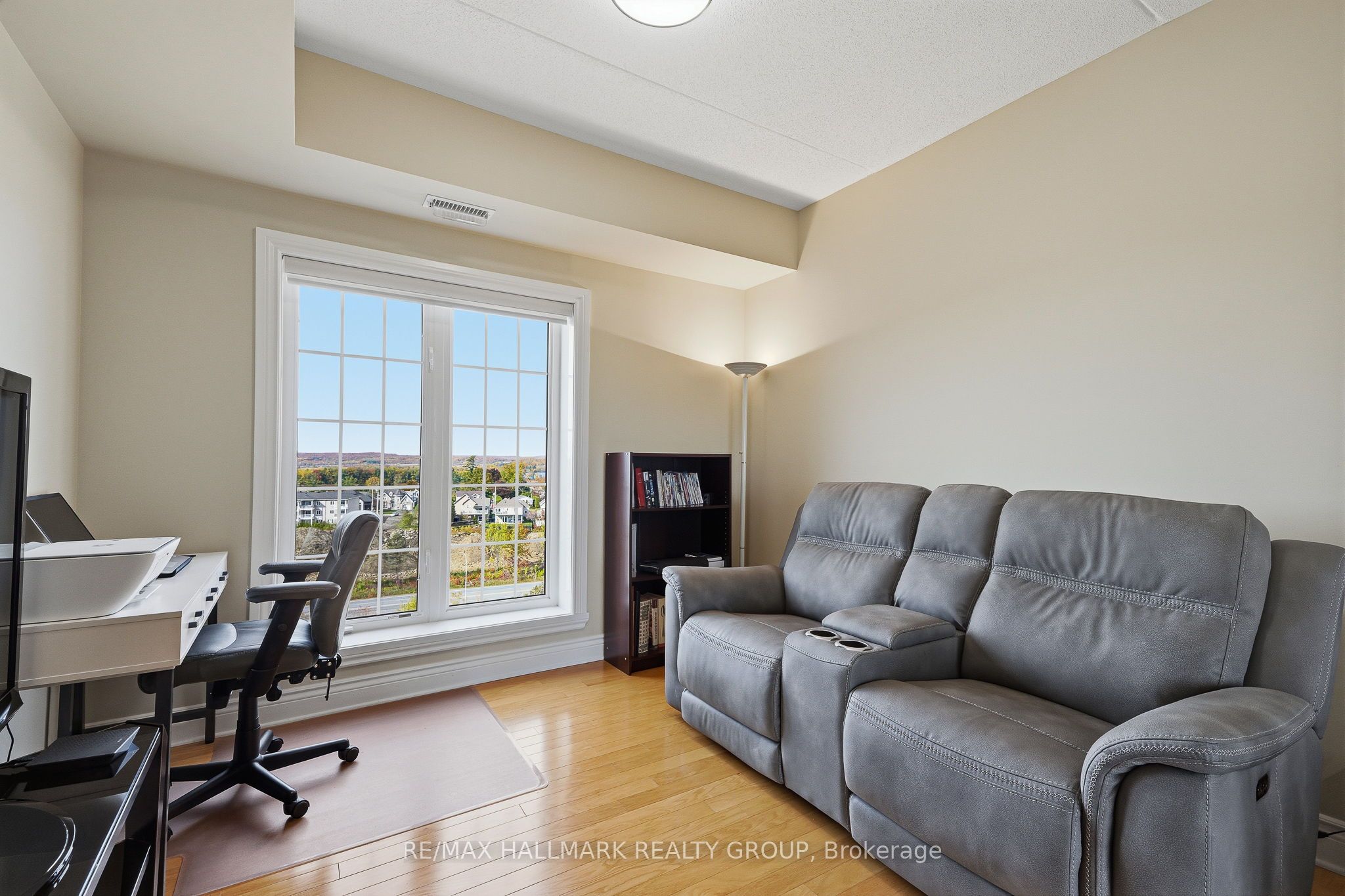 2360 Albert Street 407 Property Photo 21