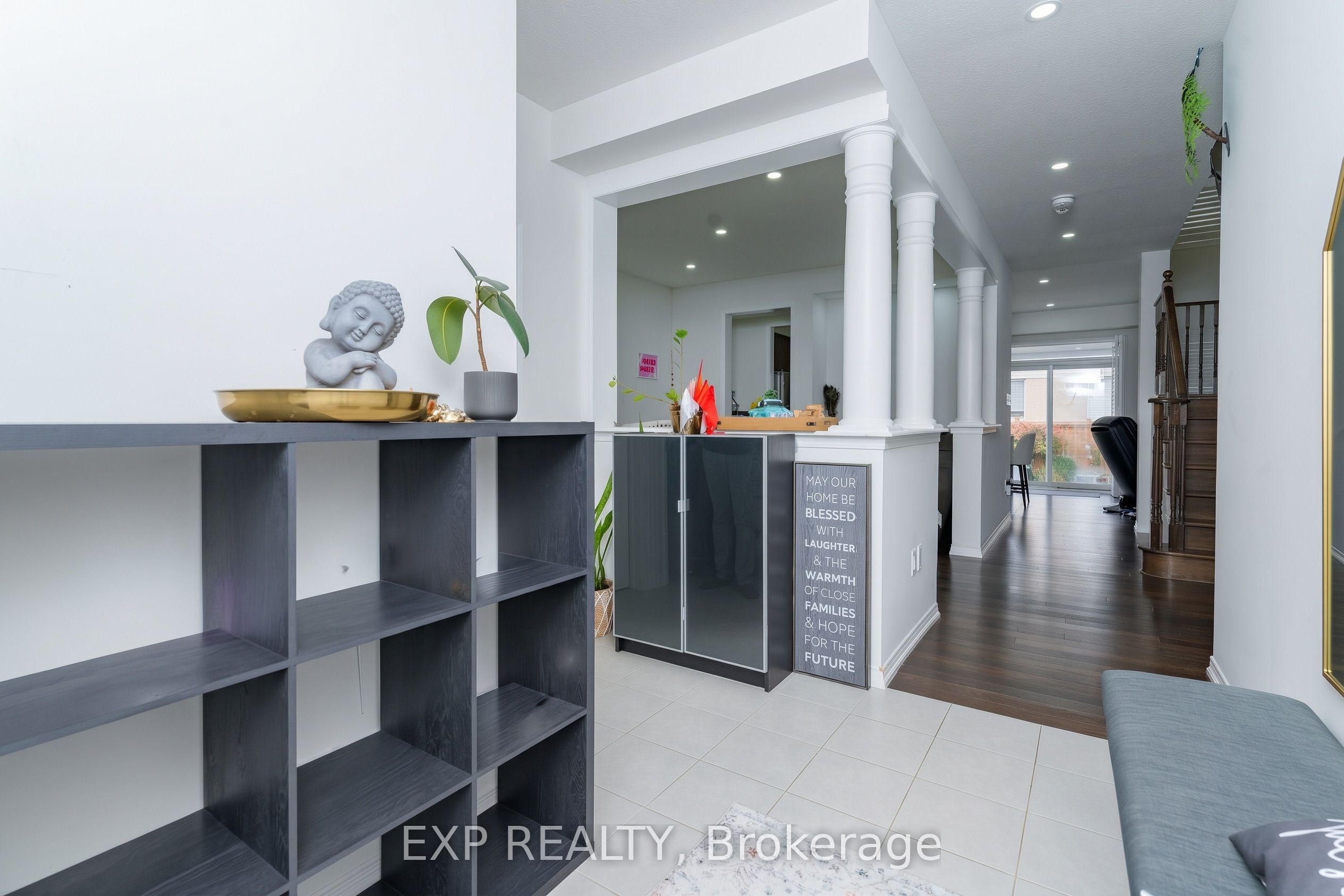 105 Powell Road Property Photo 4