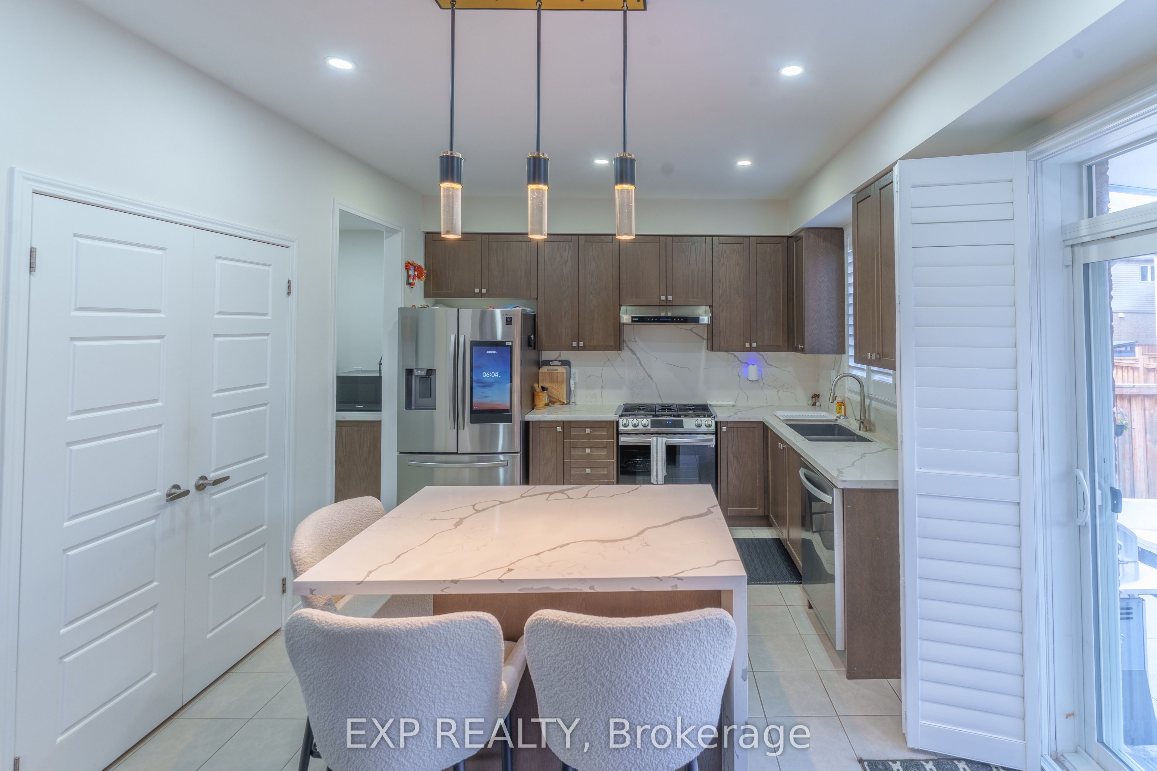 105 Powell Road Property Photo 13