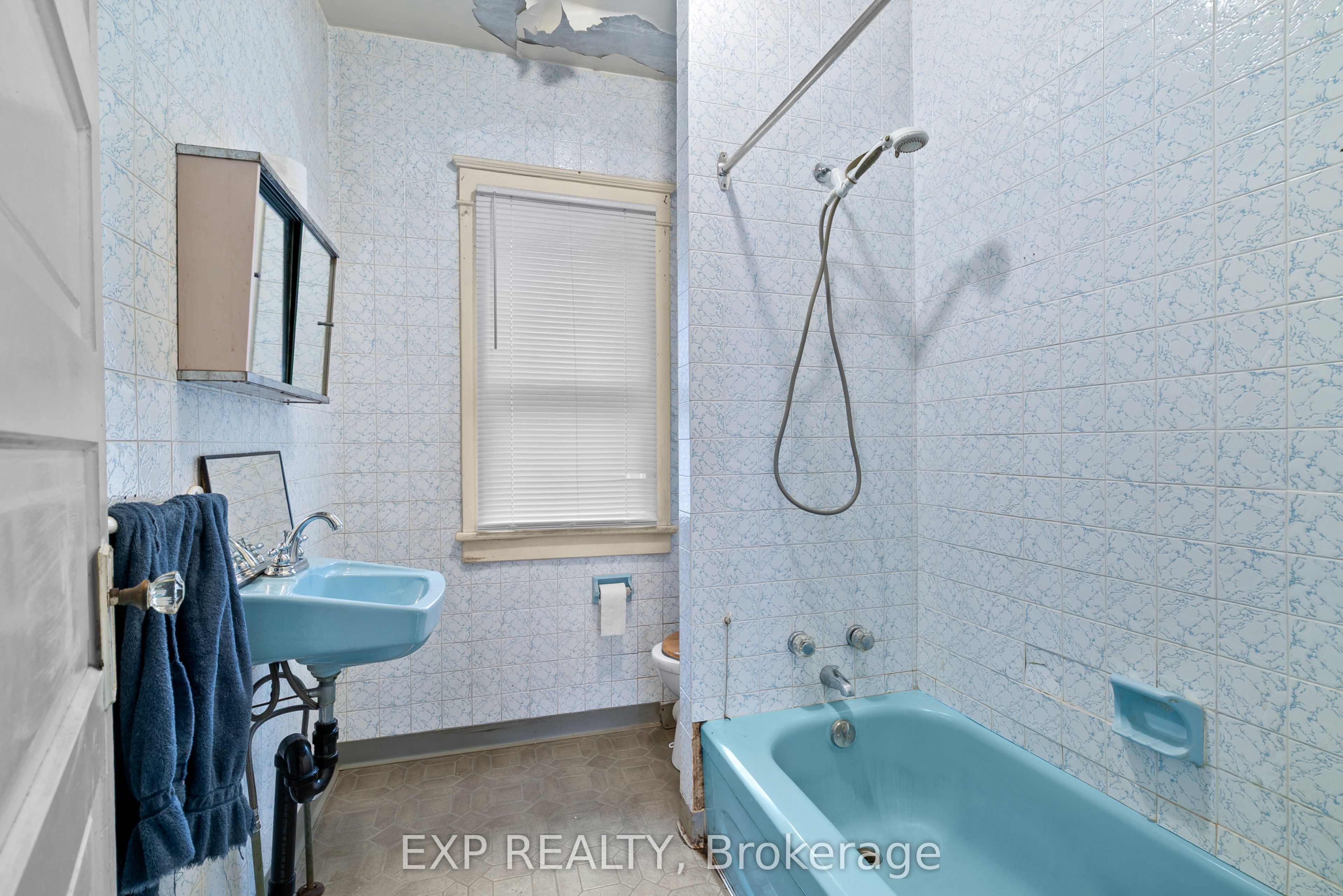 6440 Ker Street Property Photo 9