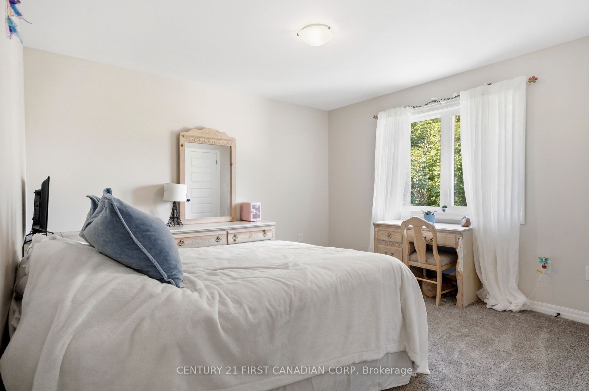 279 Oak Street Property Photo 20