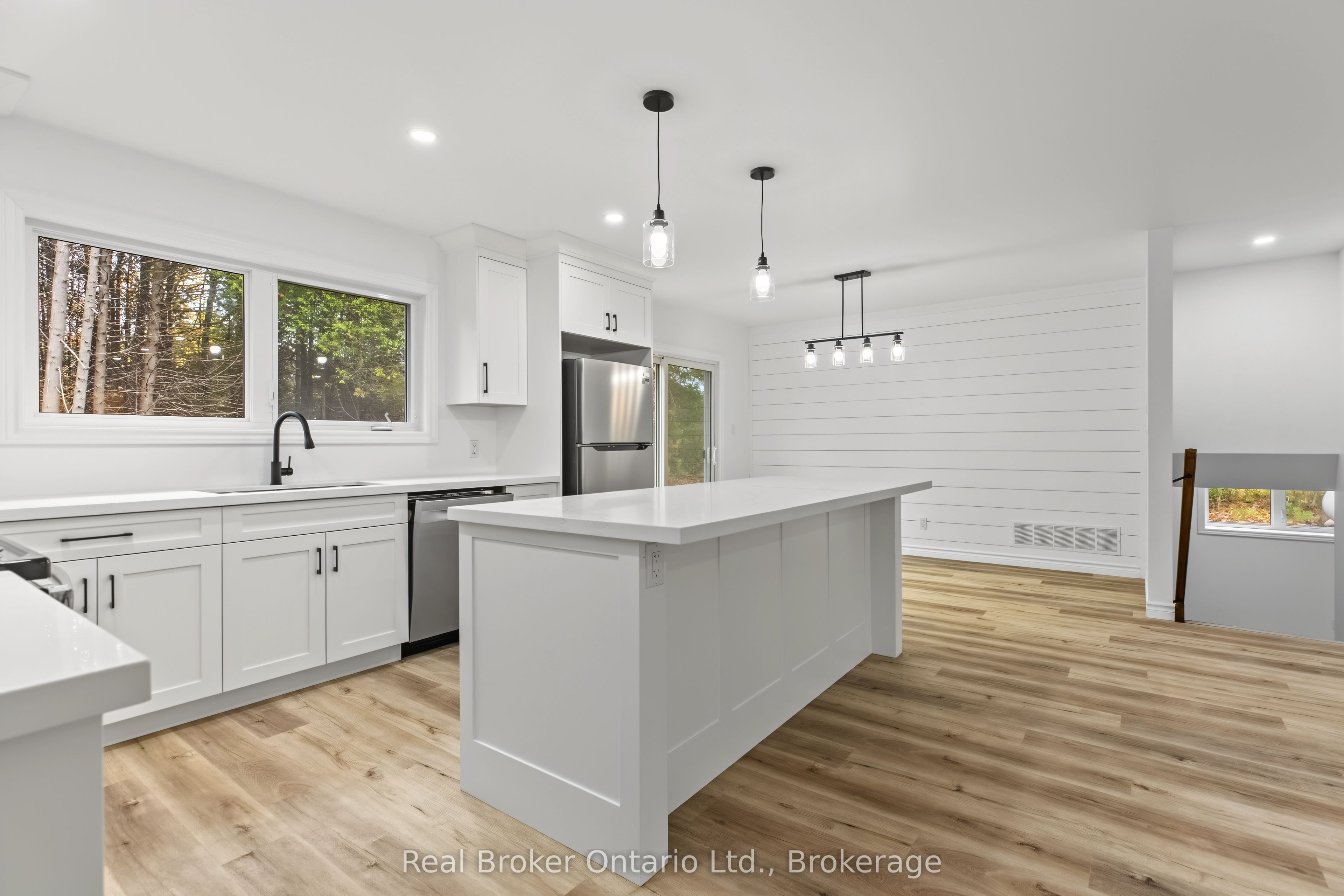 155 Canrobert Street Property Photo 23