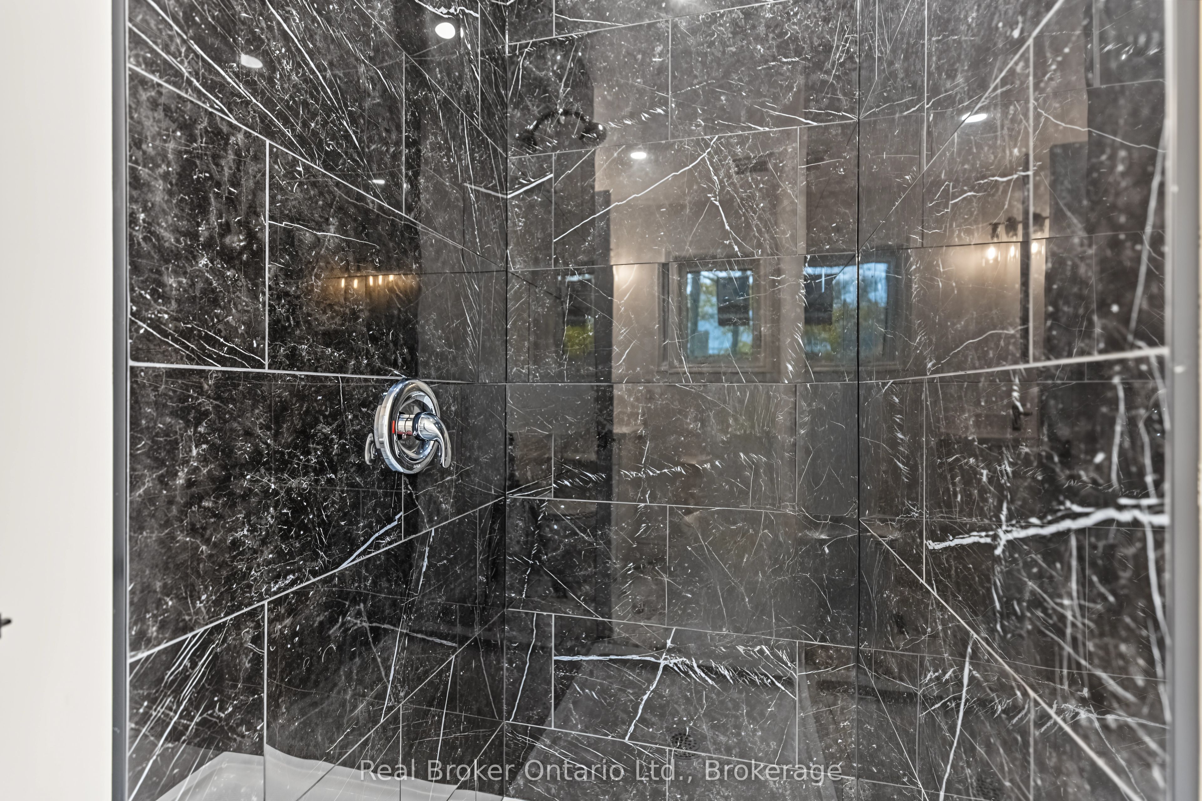 155 Canrobert Street Property Photo 30