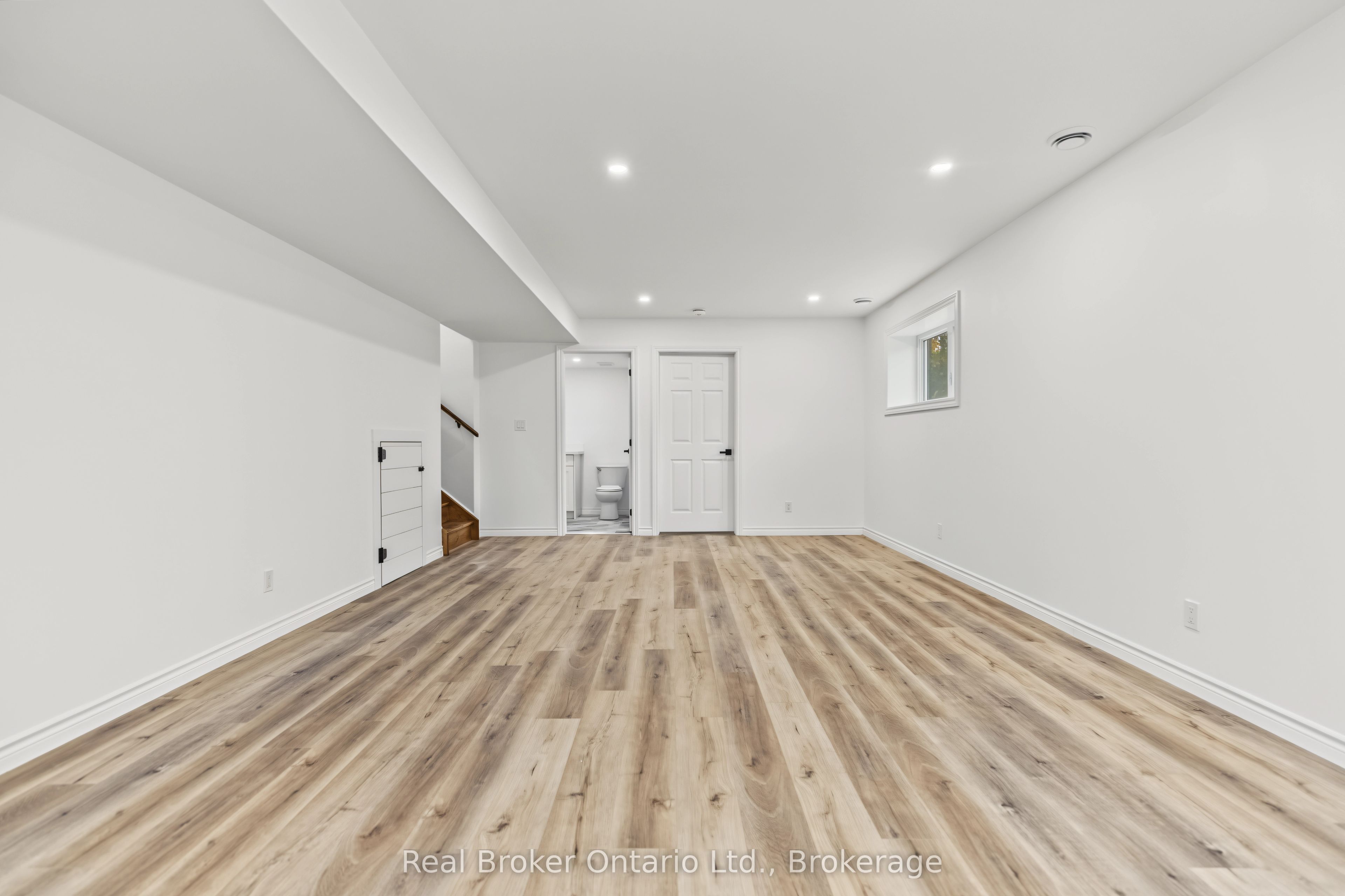 155 Canrobert Street Property Photo 37
