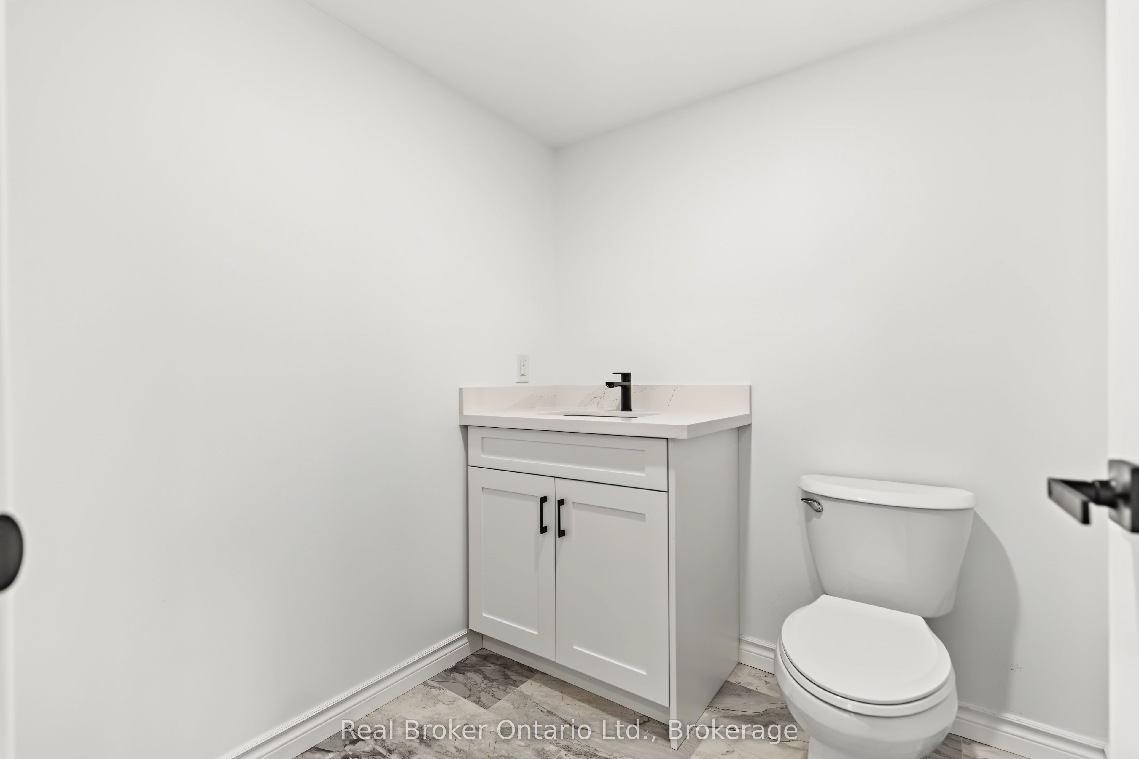 155 Canrobert Street Property Photo 38