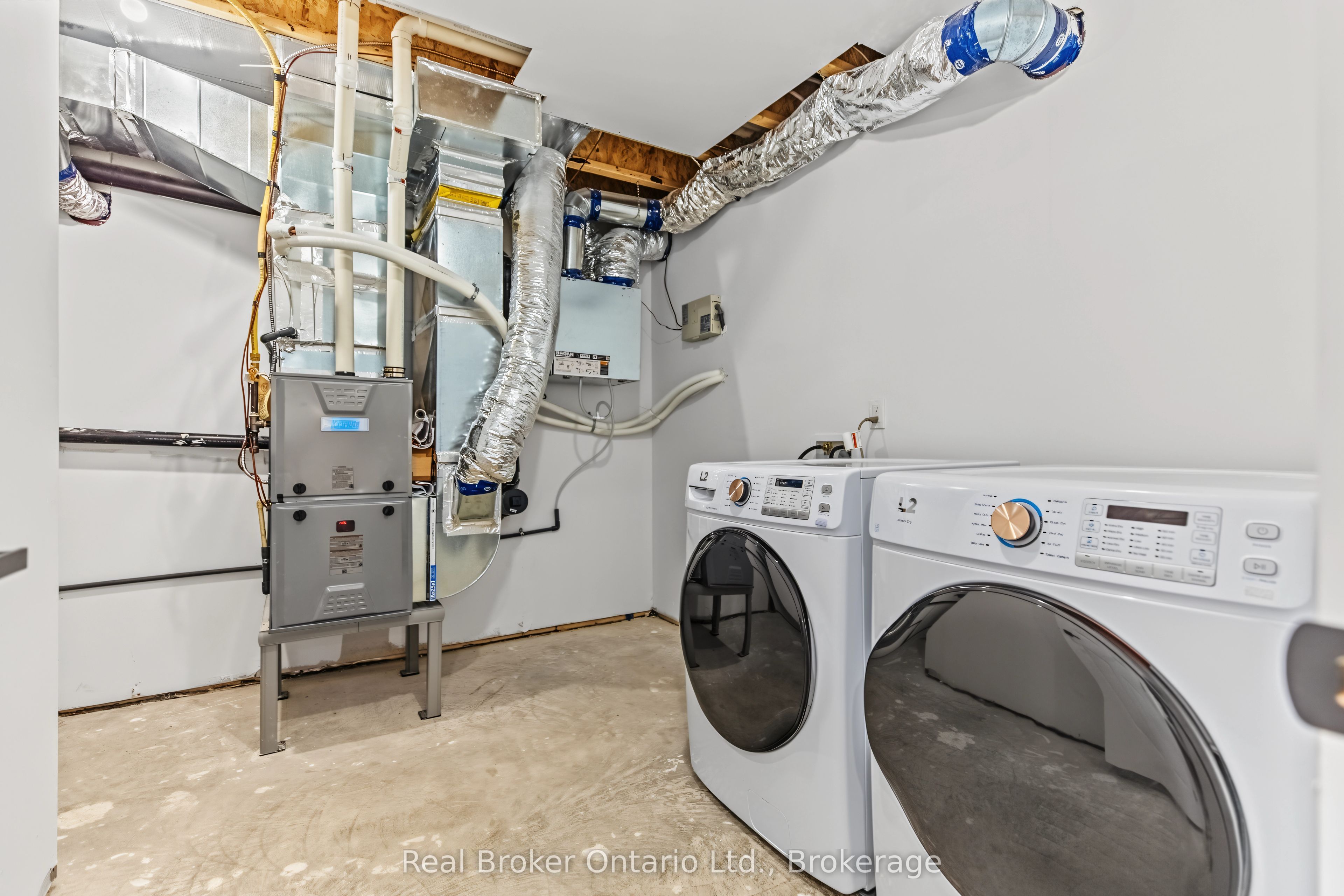 155 Canrobert Street Property Photo 39