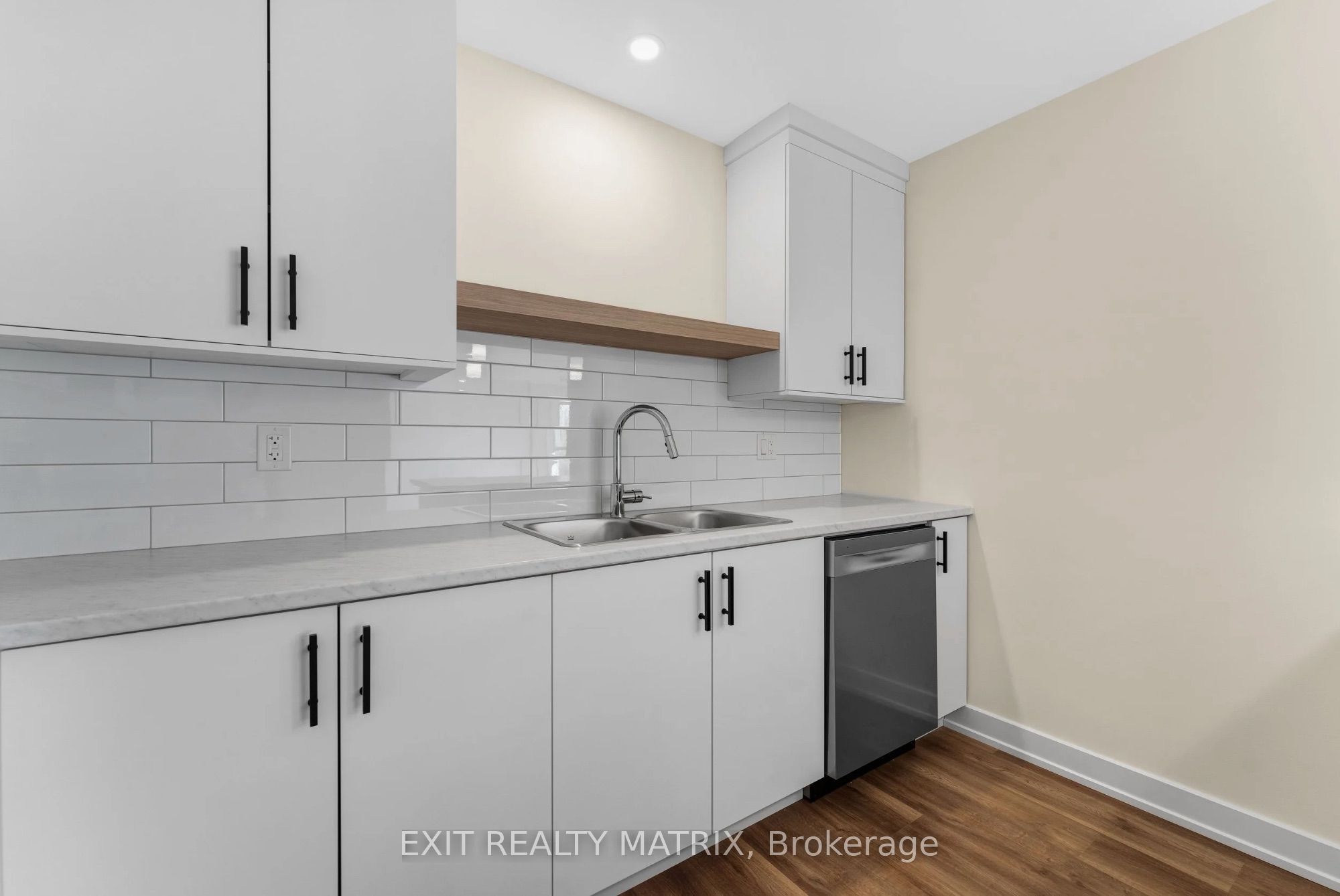 333 Belfort Street 107 Property Photo 3