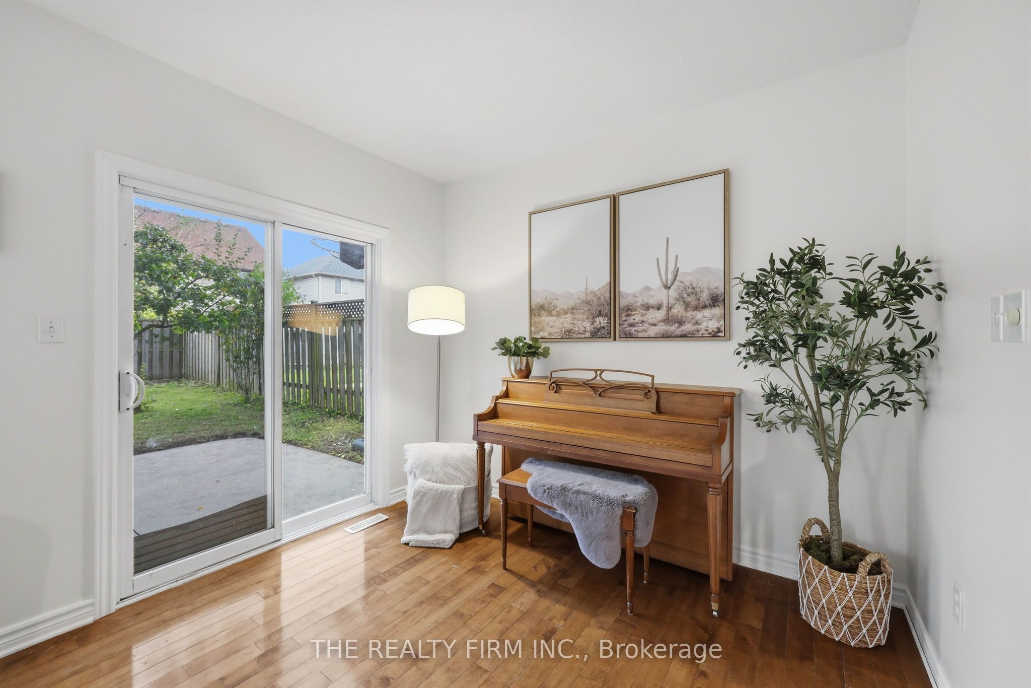 833 Capulet Lane Property Photo 15