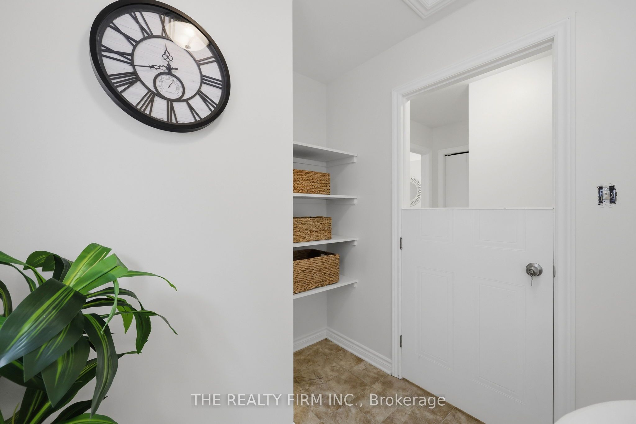833 Capulet Lane Property Photo 30