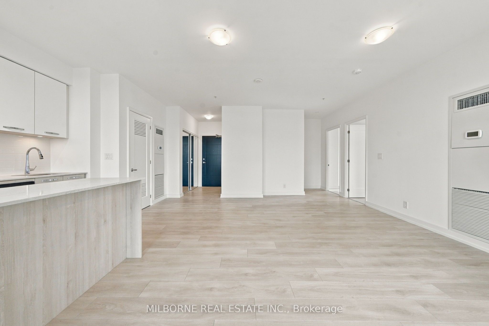 75 James Street S 1511 Property Photo 9