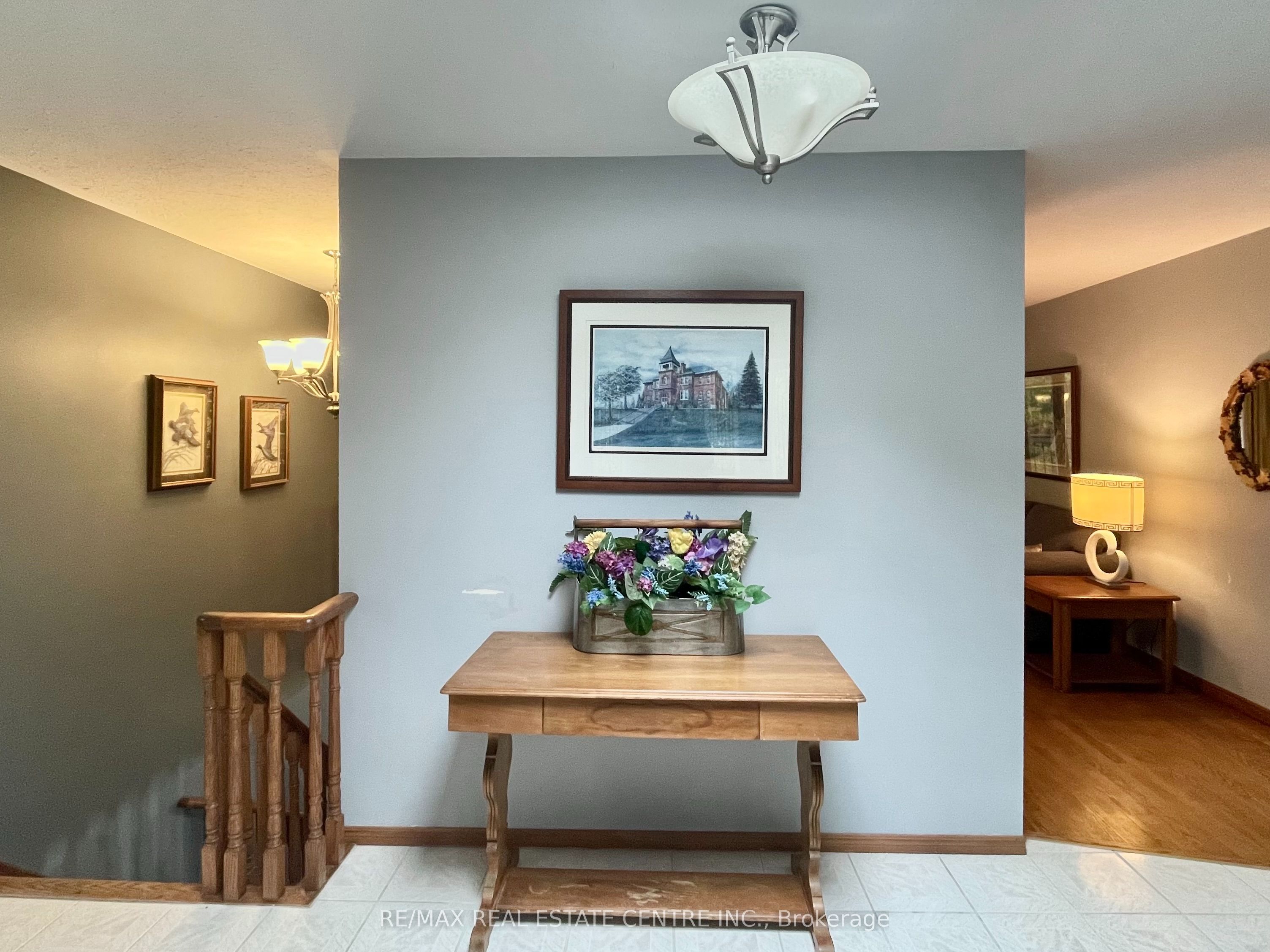 485471 30 Side Road Property Photo 6