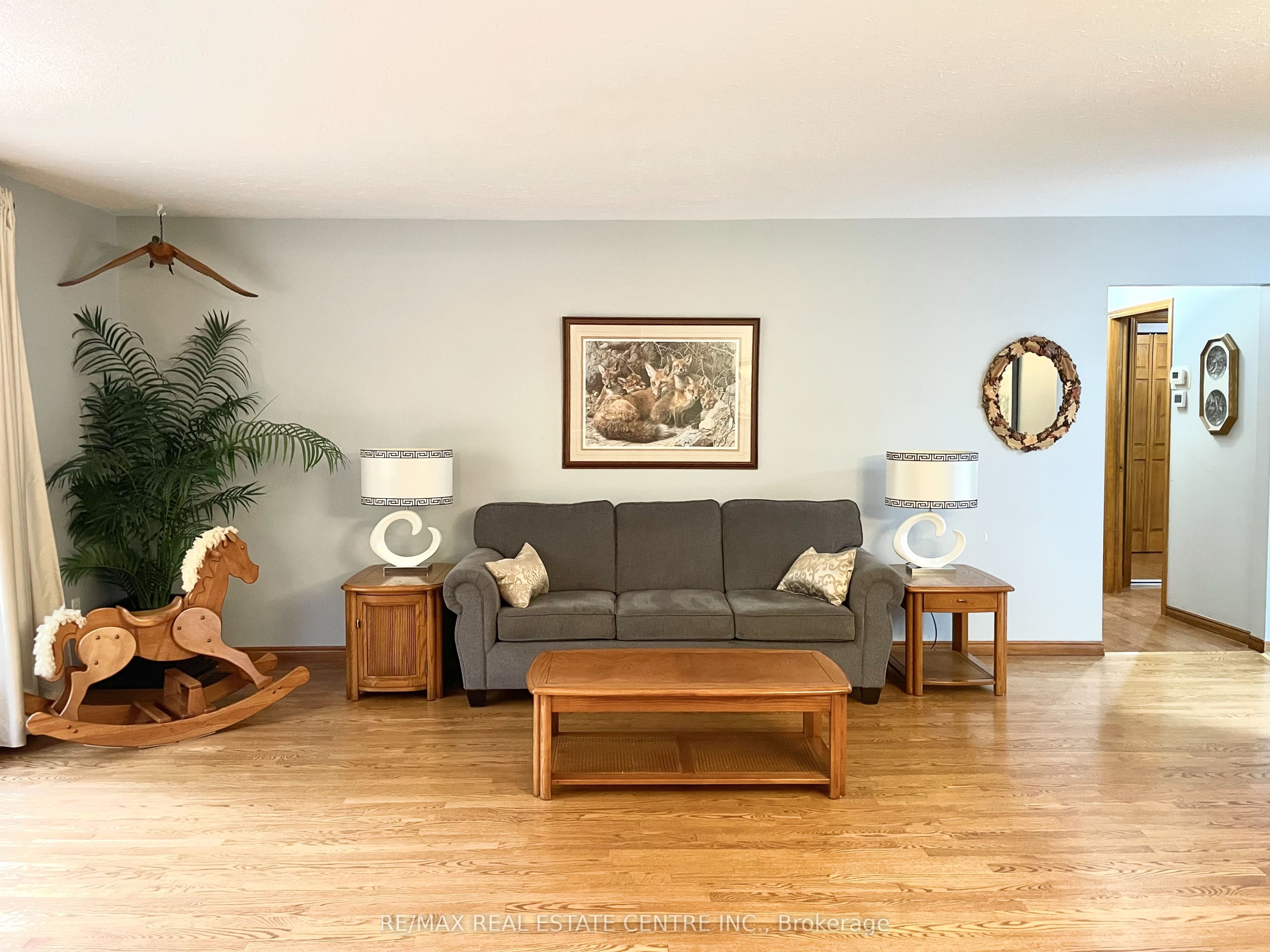 485471 30 Side Road Property Photo 8