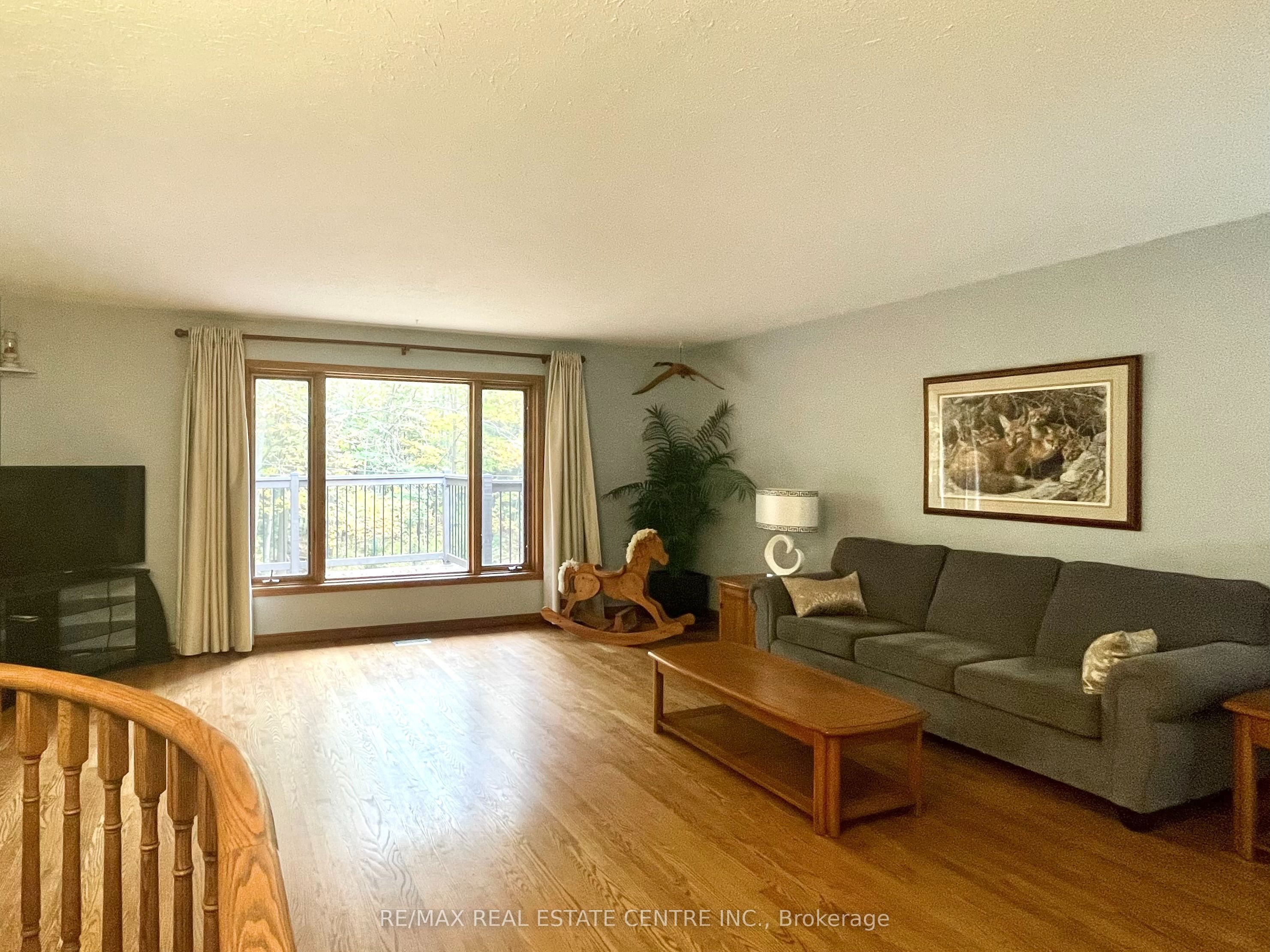 485471 30 Side Road Property Photo 9
