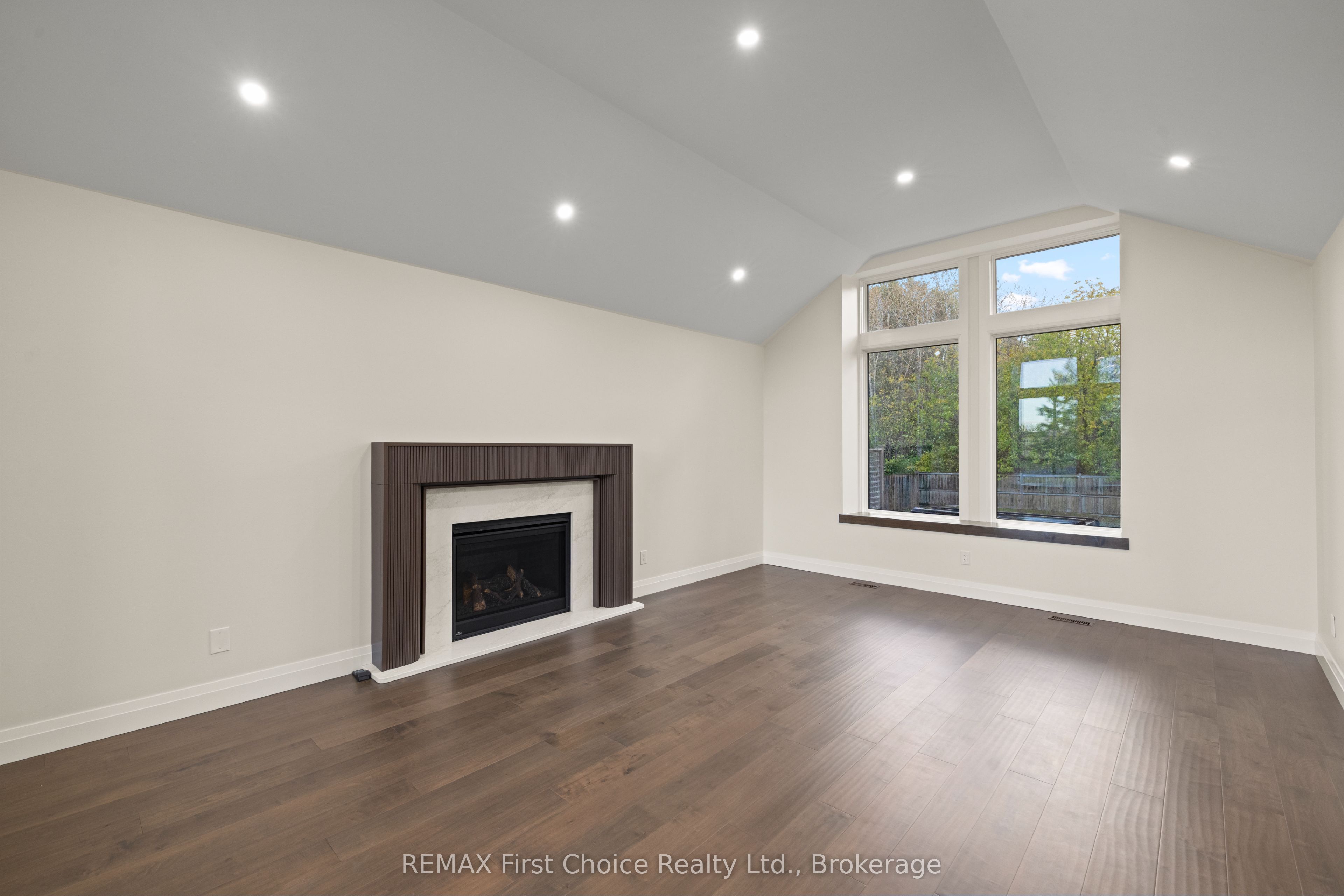 2110 Whitegates Drive Property Photo 12