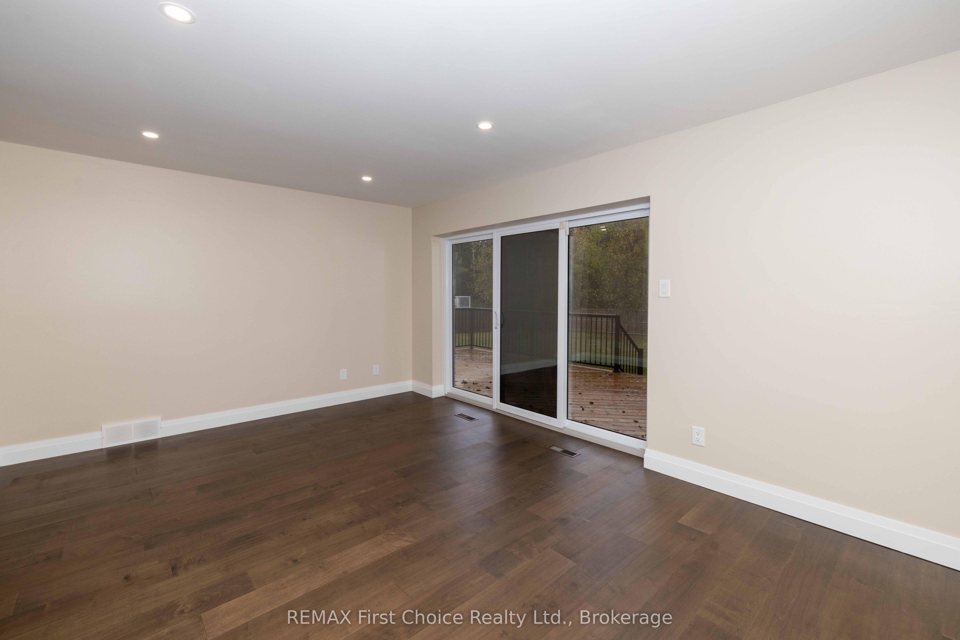 2110 Whitegates Drive Property Photo 18