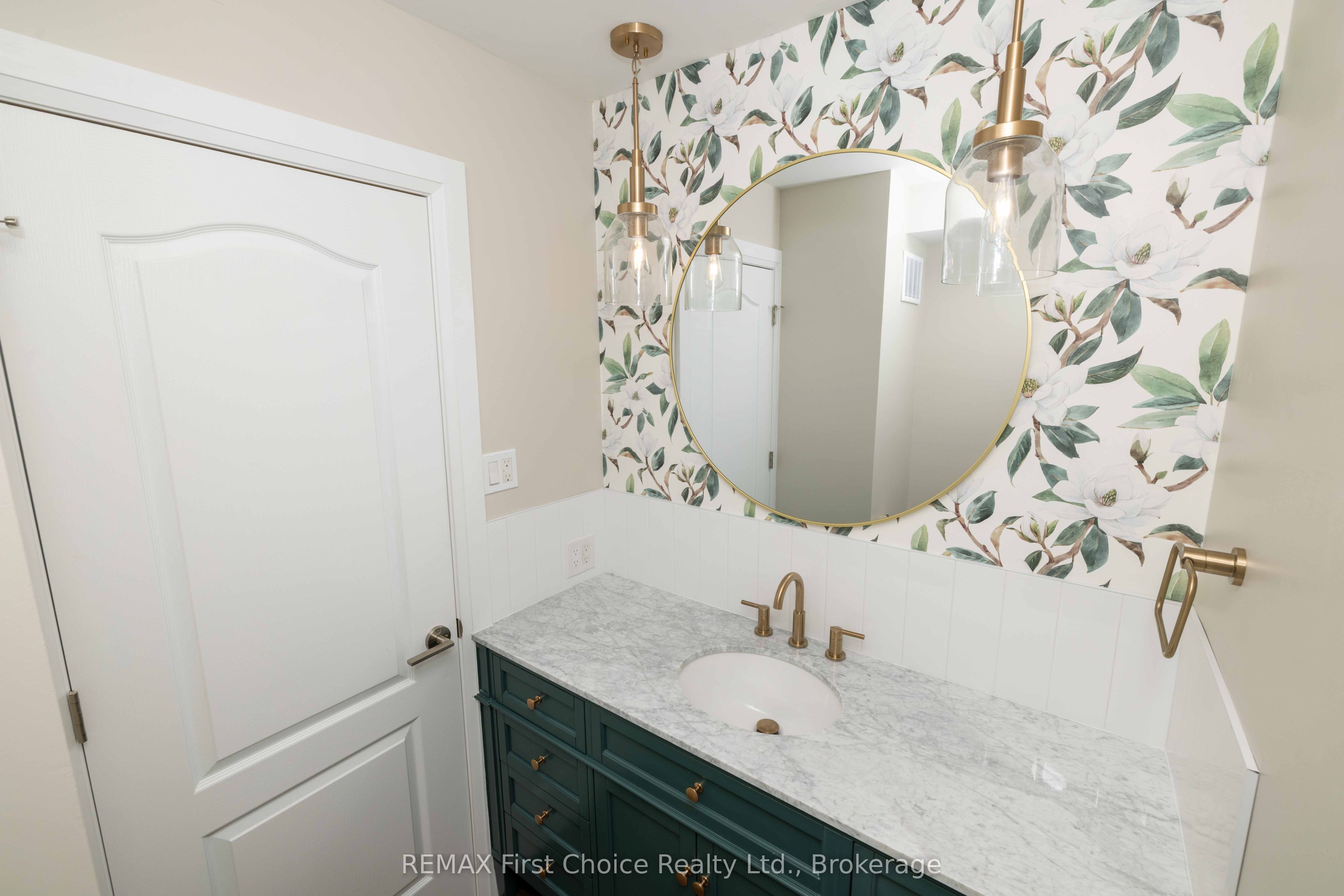 2110 Whitegates Drive Property Photo 21