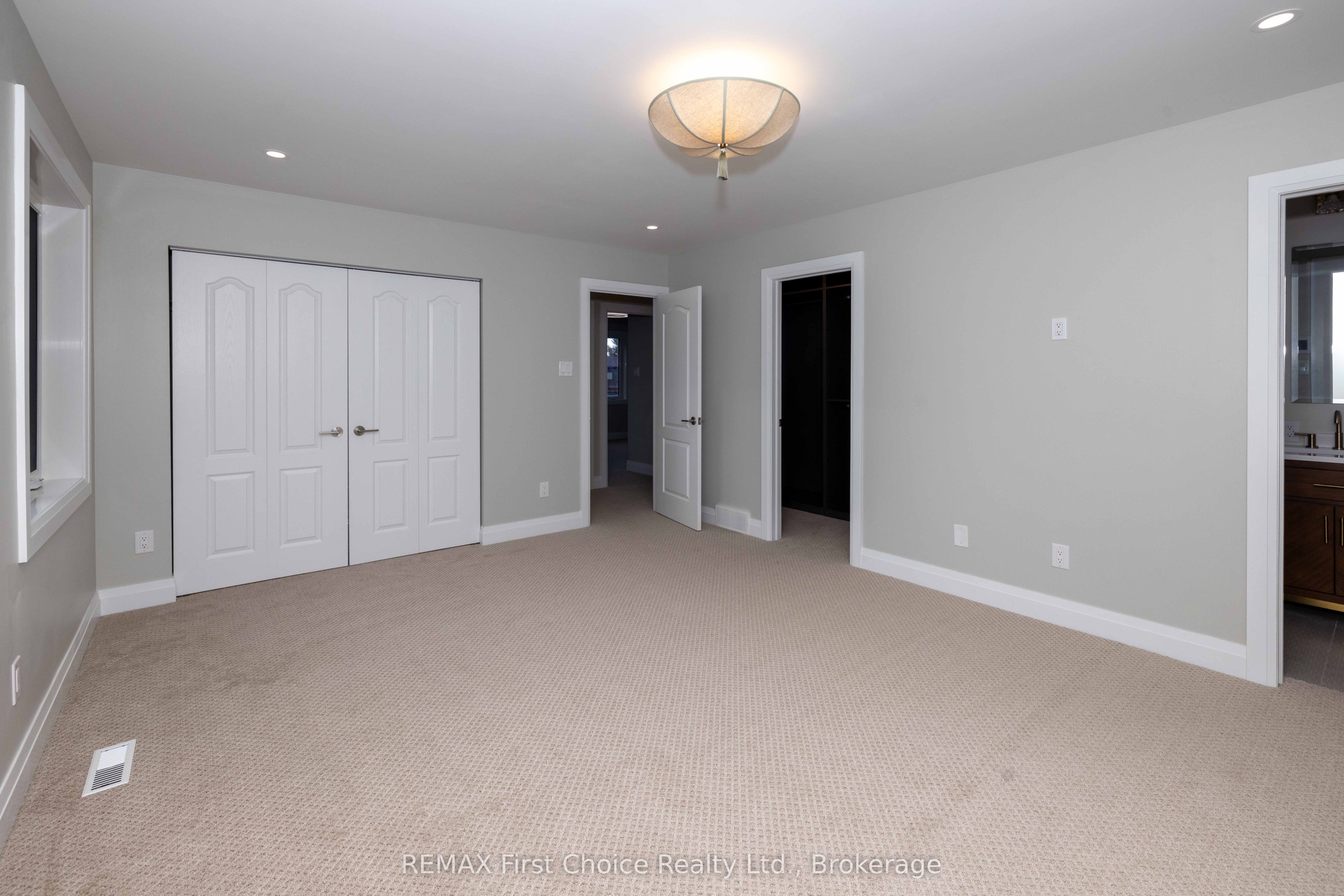 2110 Whitegates Drive Property Photo 23