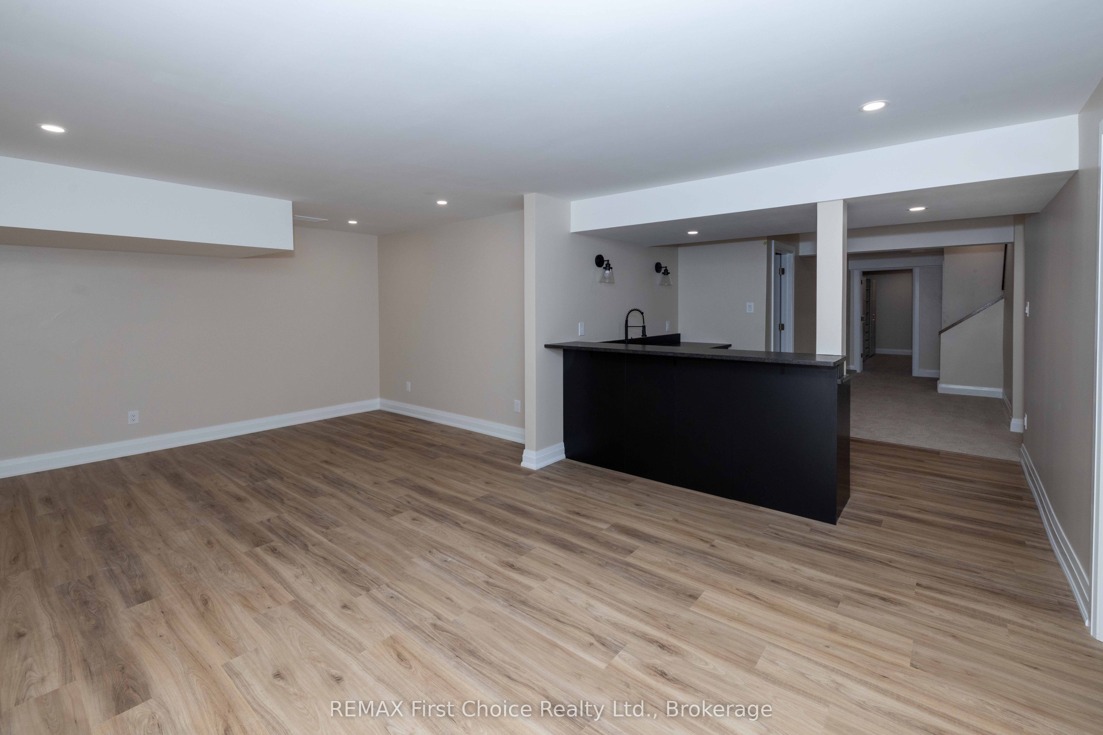 2110 Whitegates Drive Property Photo 32