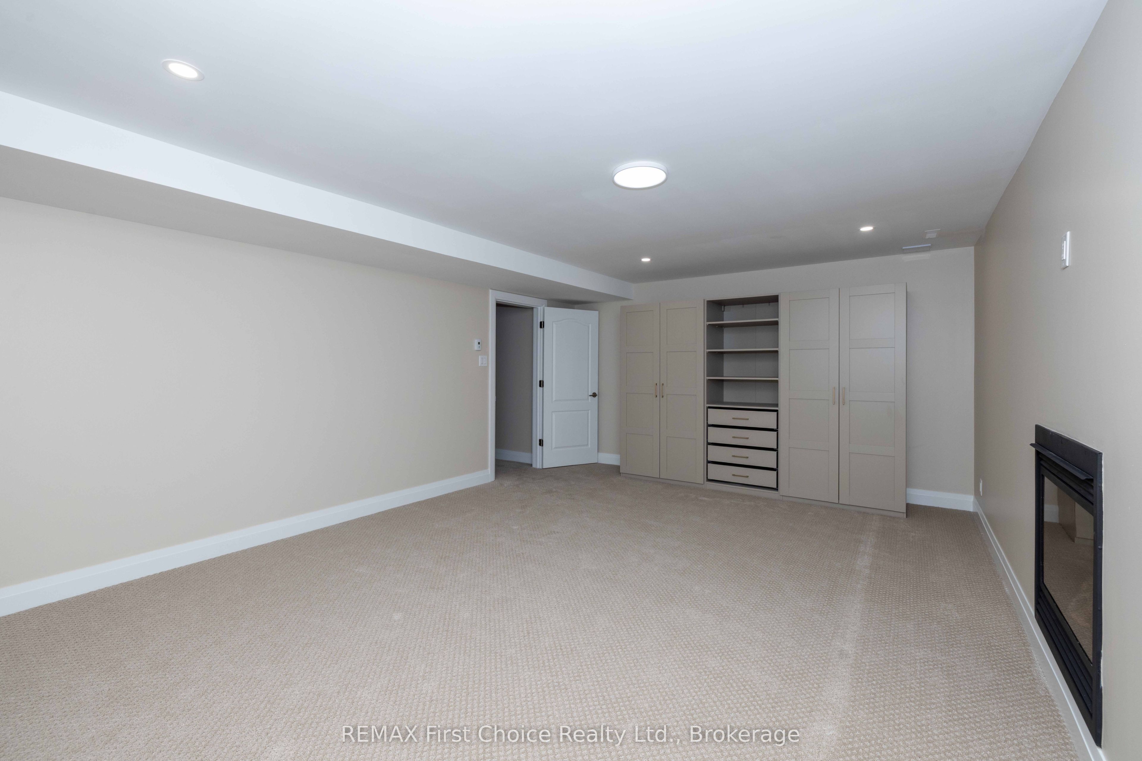2110 Whitegates Drive Property Photo 35