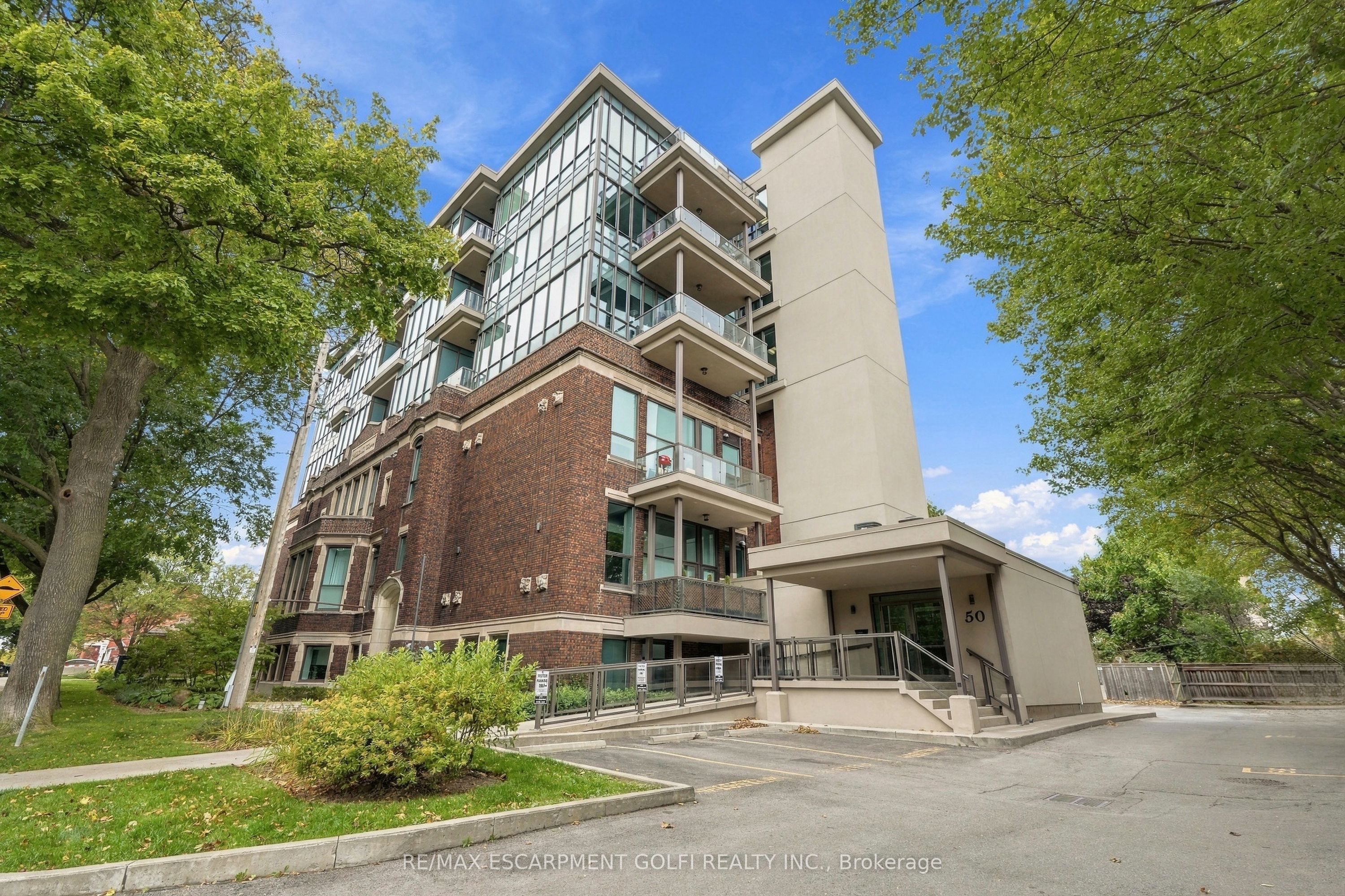 50 Murray Street W 403 Property Photo 1