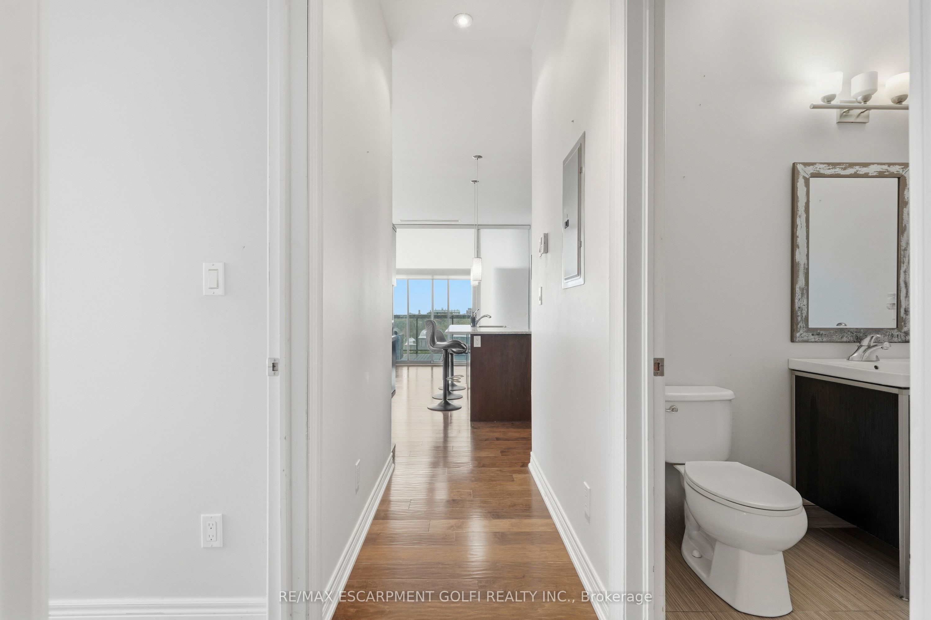 50 Murray Street W 403 Property Photo 7