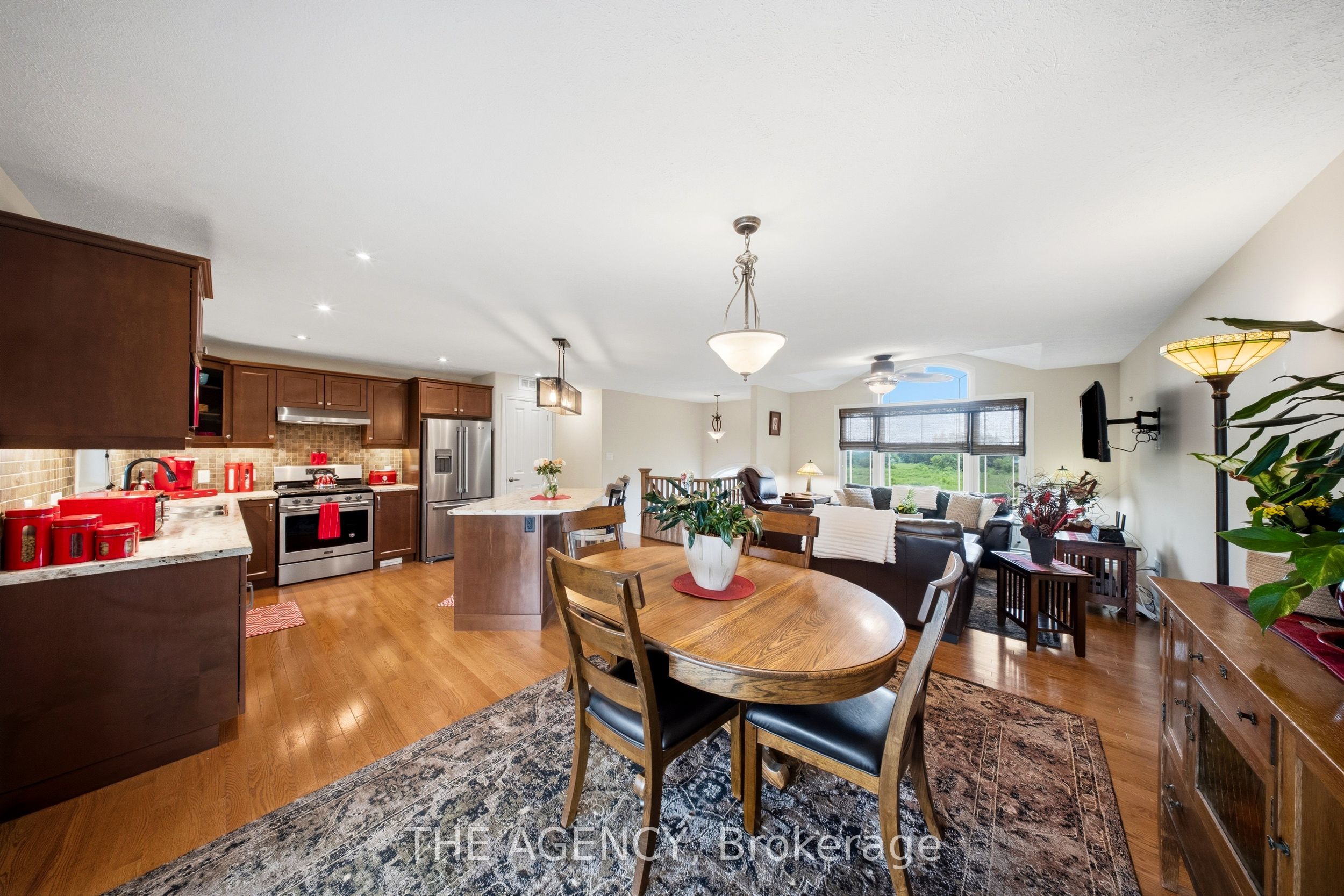 206 Meredith Way Property Photo 14