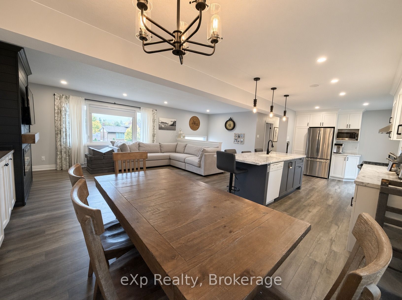 271 Thomas Street Property Photo 11