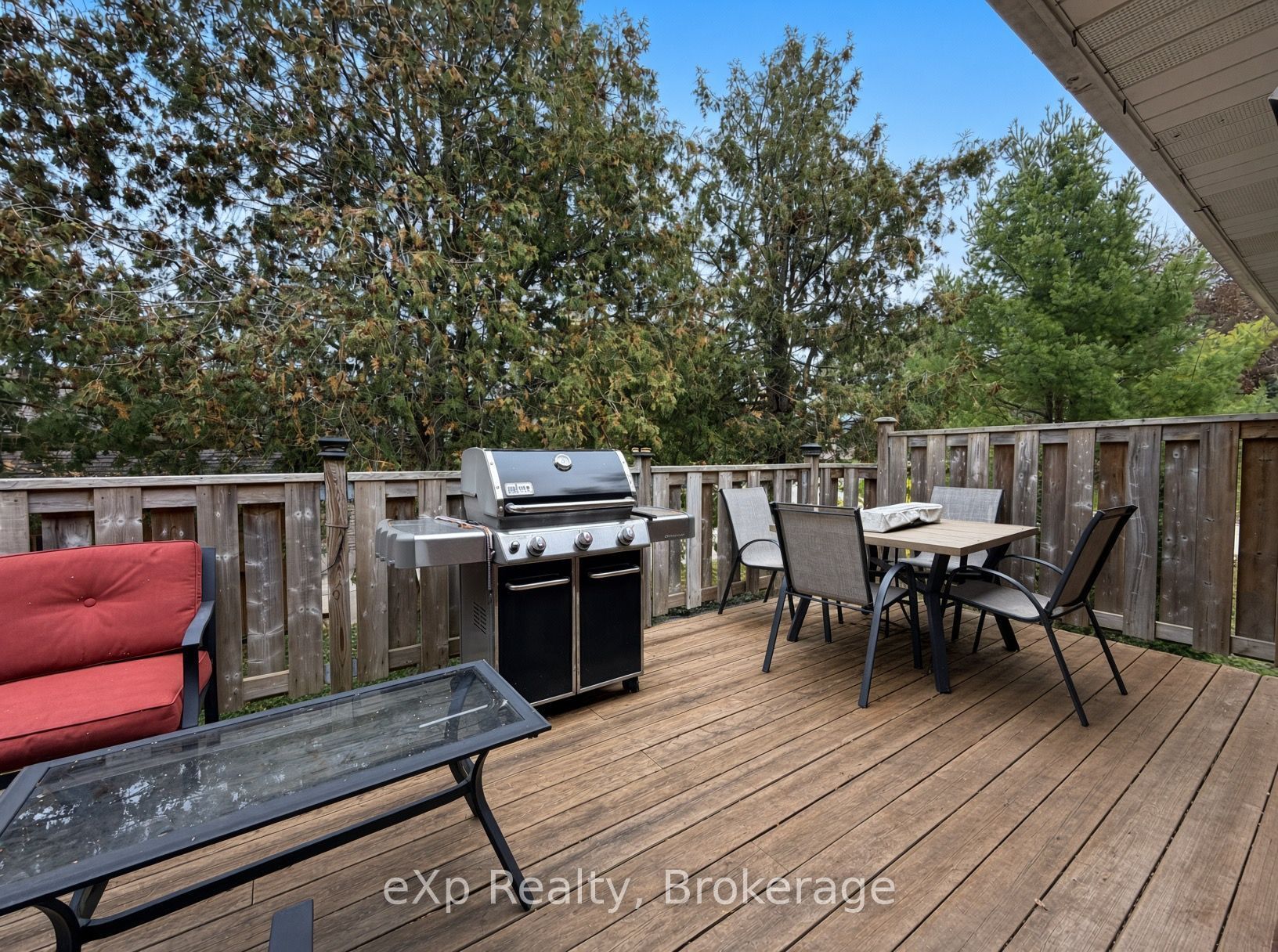 271 Thomas Street Property Photo 15
