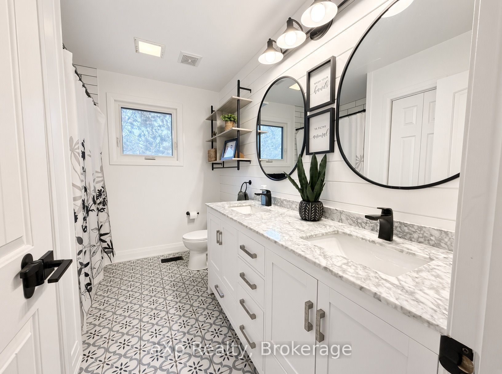 271 Thomas Street Property Photo 19