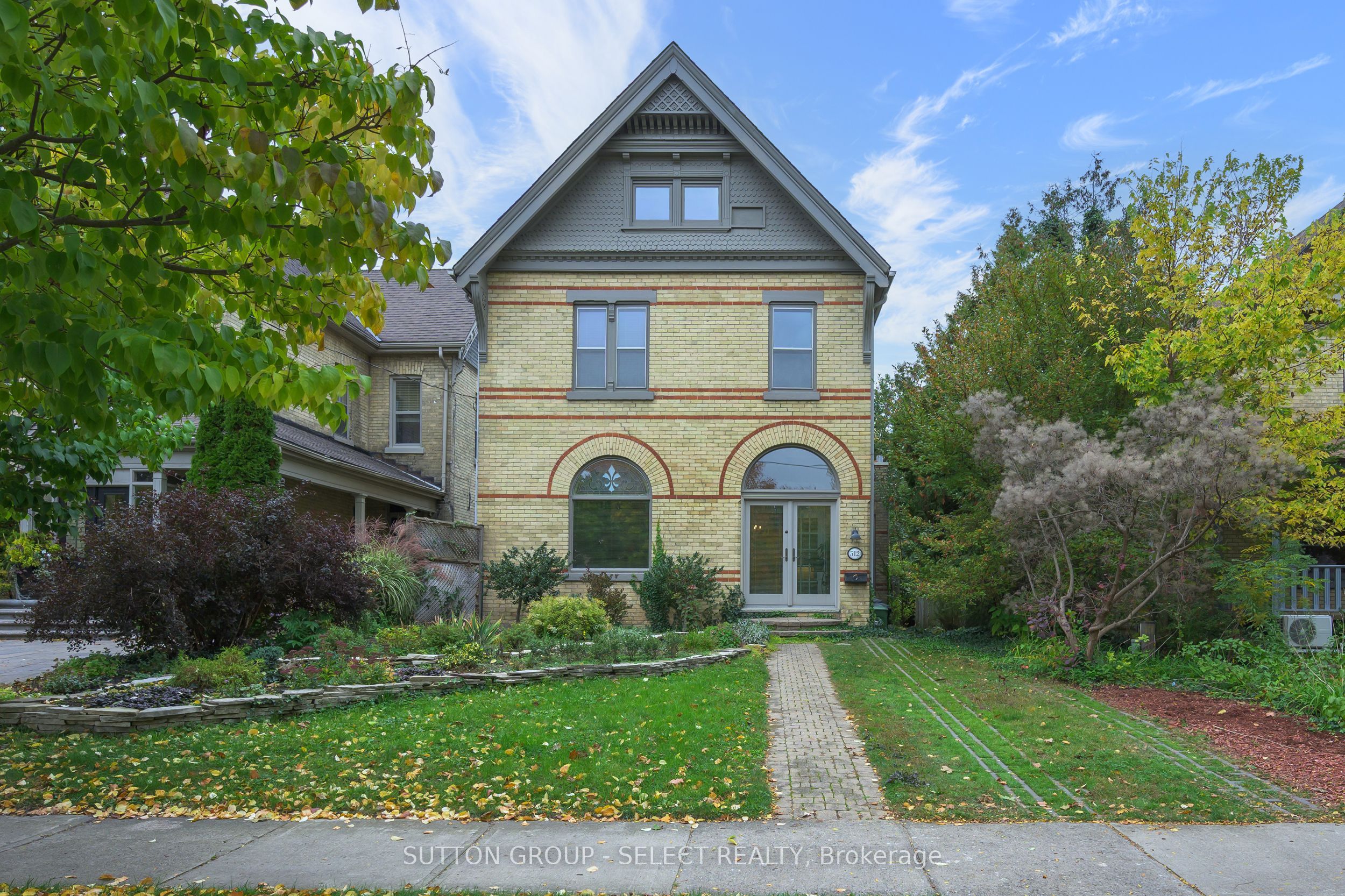 512 Piccadilly Street Property Photo 1