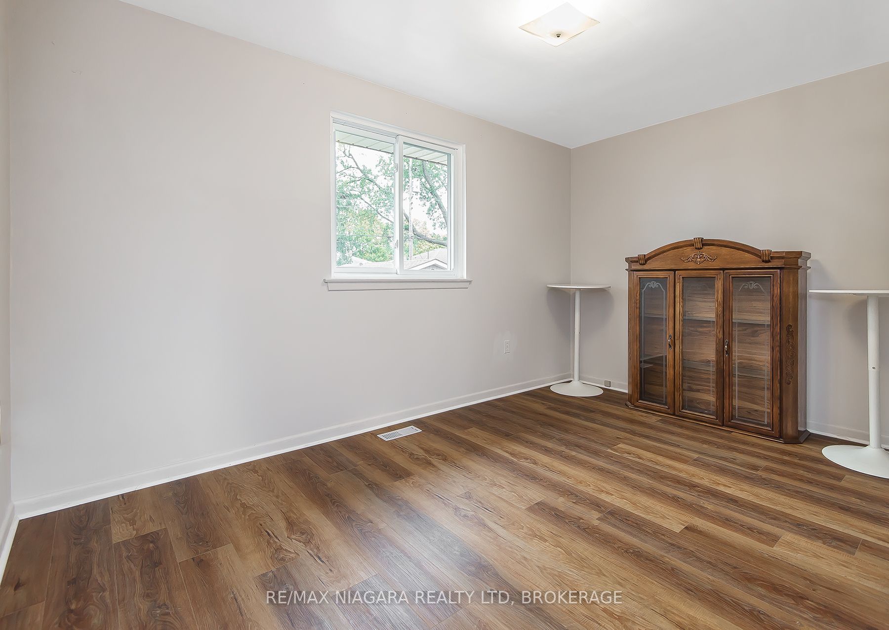 10 First Avenue Property Photo 21